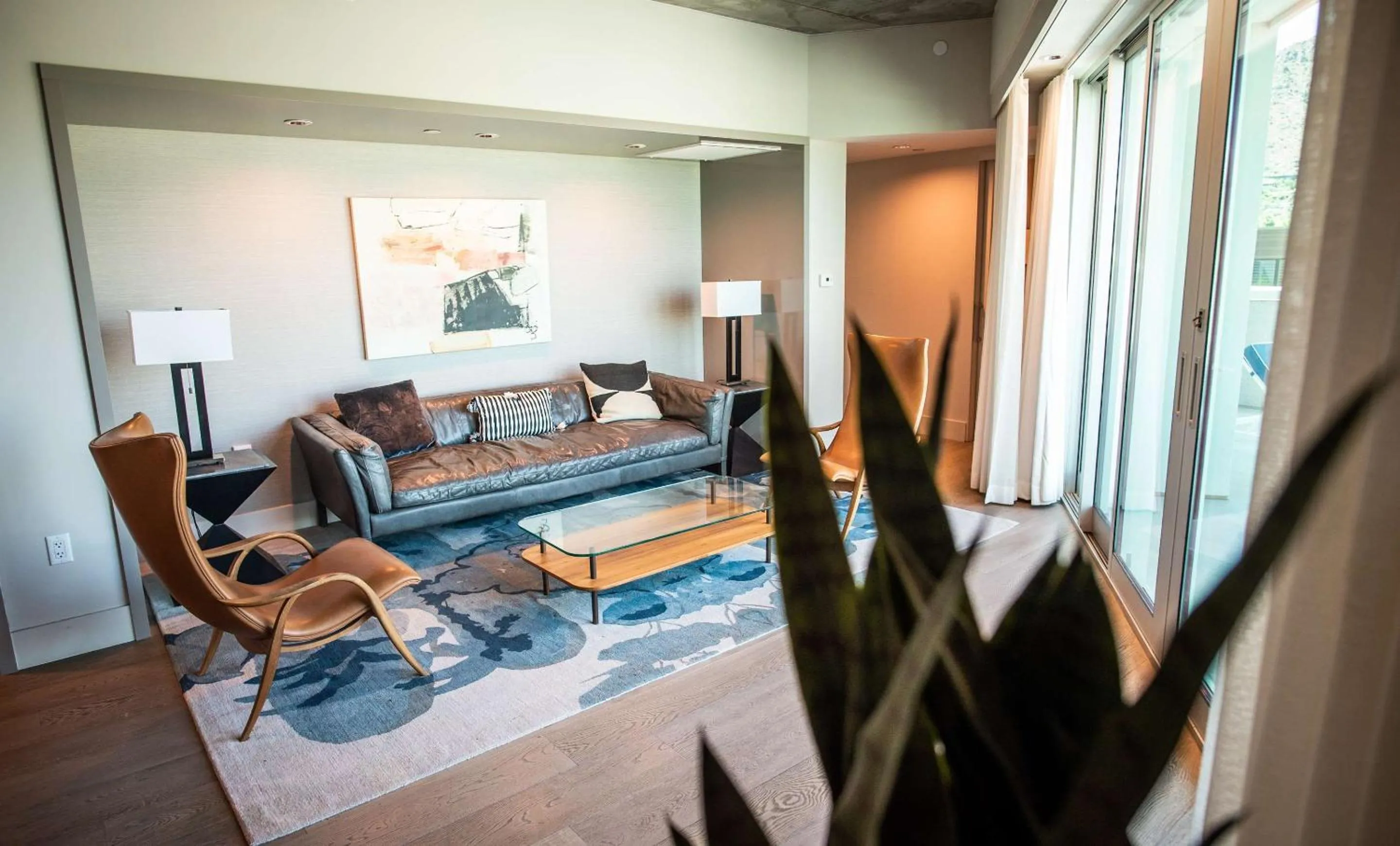 Bedroom, Bed in Mountain Shadows Resort Scottsdale