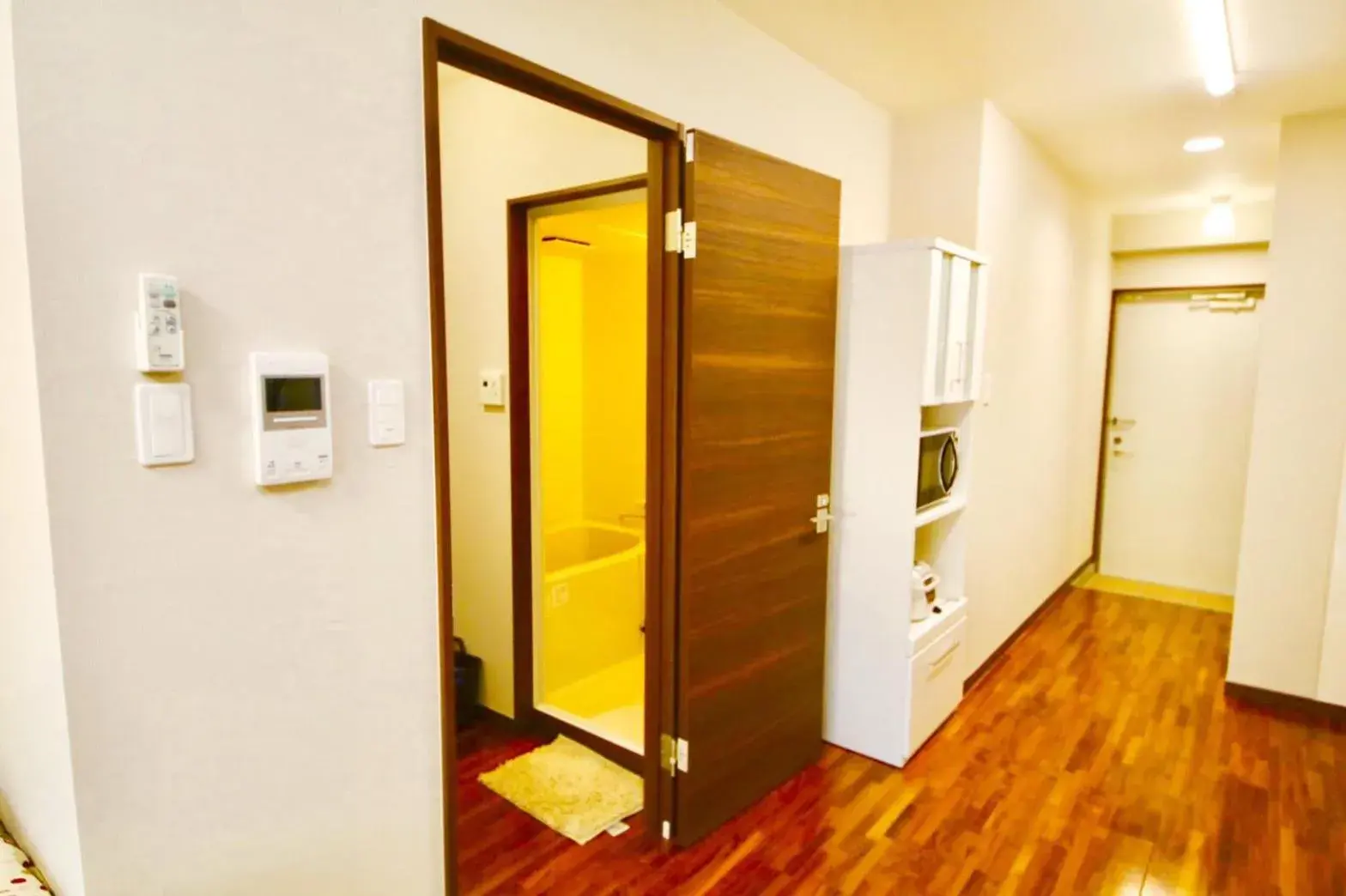 Triple Room - single occupancy - Non-Smoking in Chura Gahna House Tsubogawa Naha Triple Room - single occupancy - Non-Smoking in Chura Gahna House Tsubogawa Naha