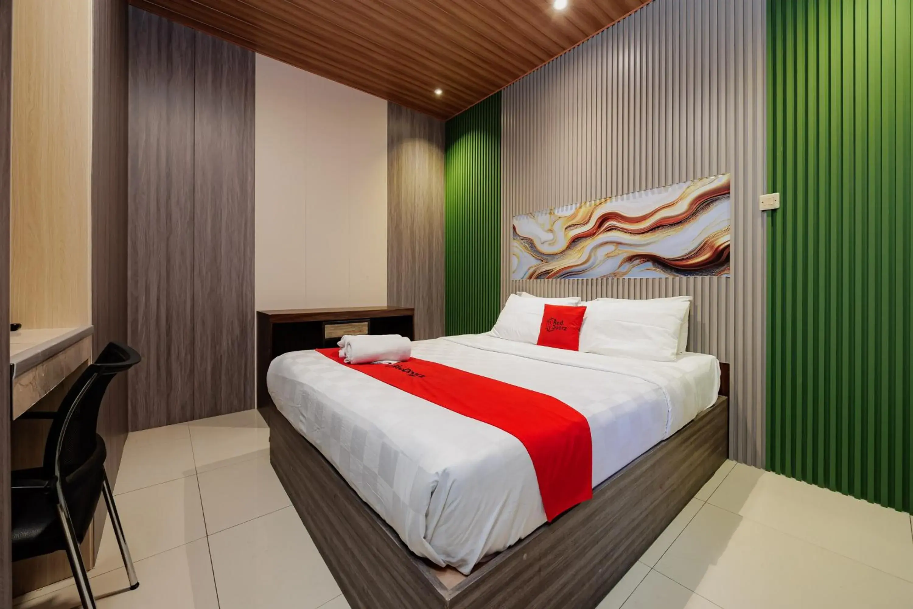 Bedroom, Bed in RedDoorz near Exit Toll Bogor Bedroom, Bed in RedDoorz near Exit Toll Bogor