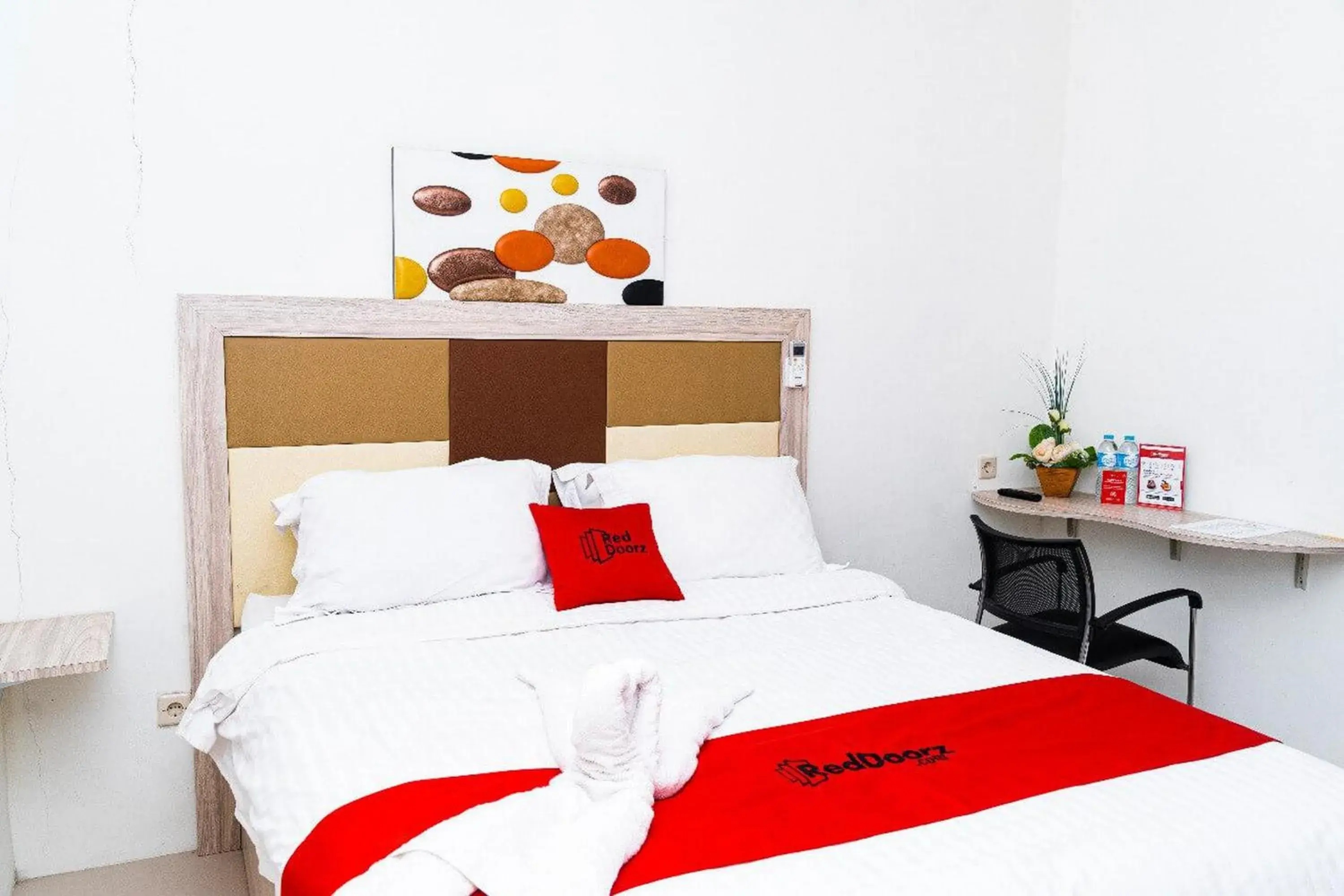 Bedroom, Bed in RedDoorz near Exit Toll Bogor Bedroom, Bed in RedDoorz near Exit Toll Bogor