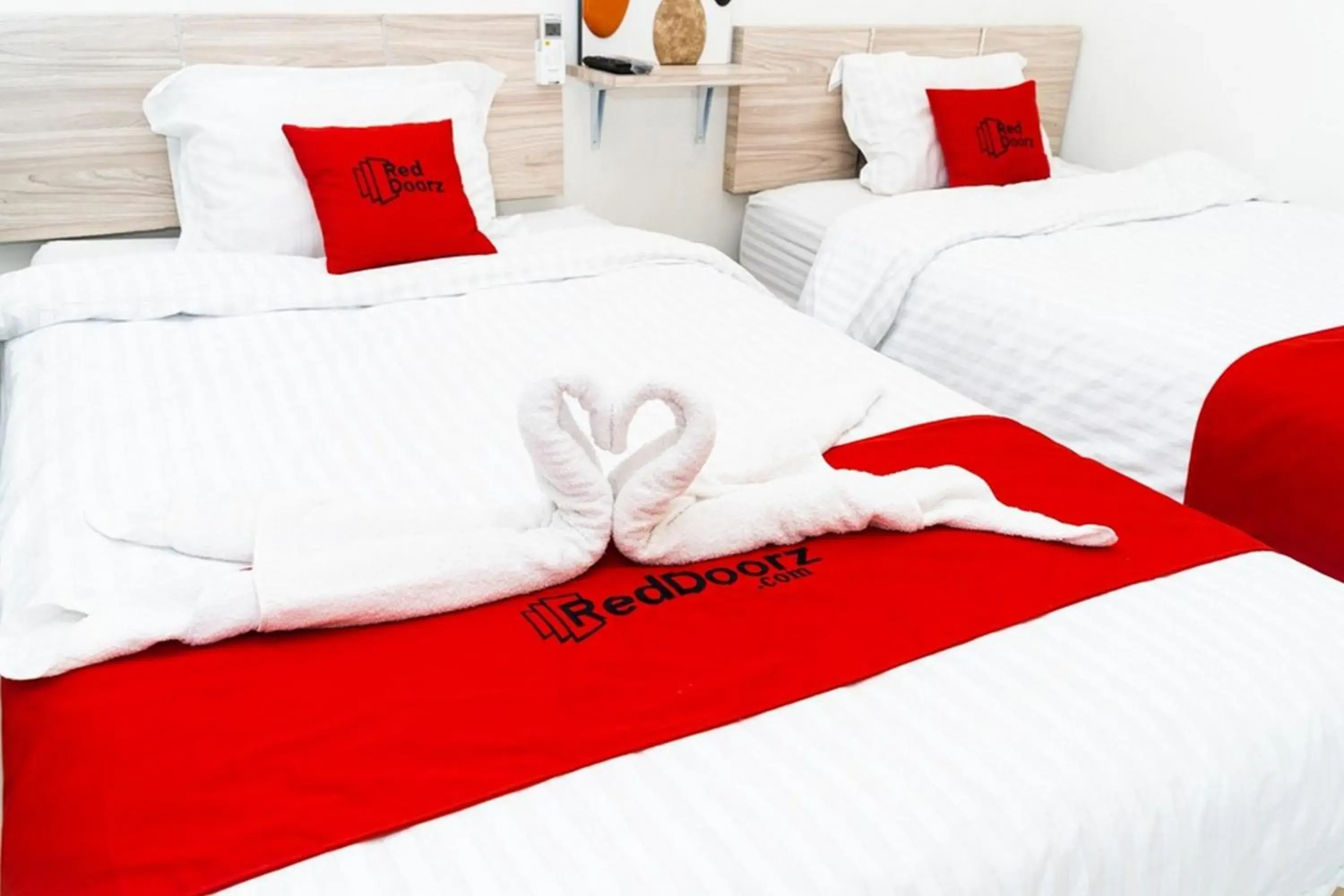 Bed in RedDoorz near Exit Toll Bogor Bed in RedDoorz near Exit Toll Bogor