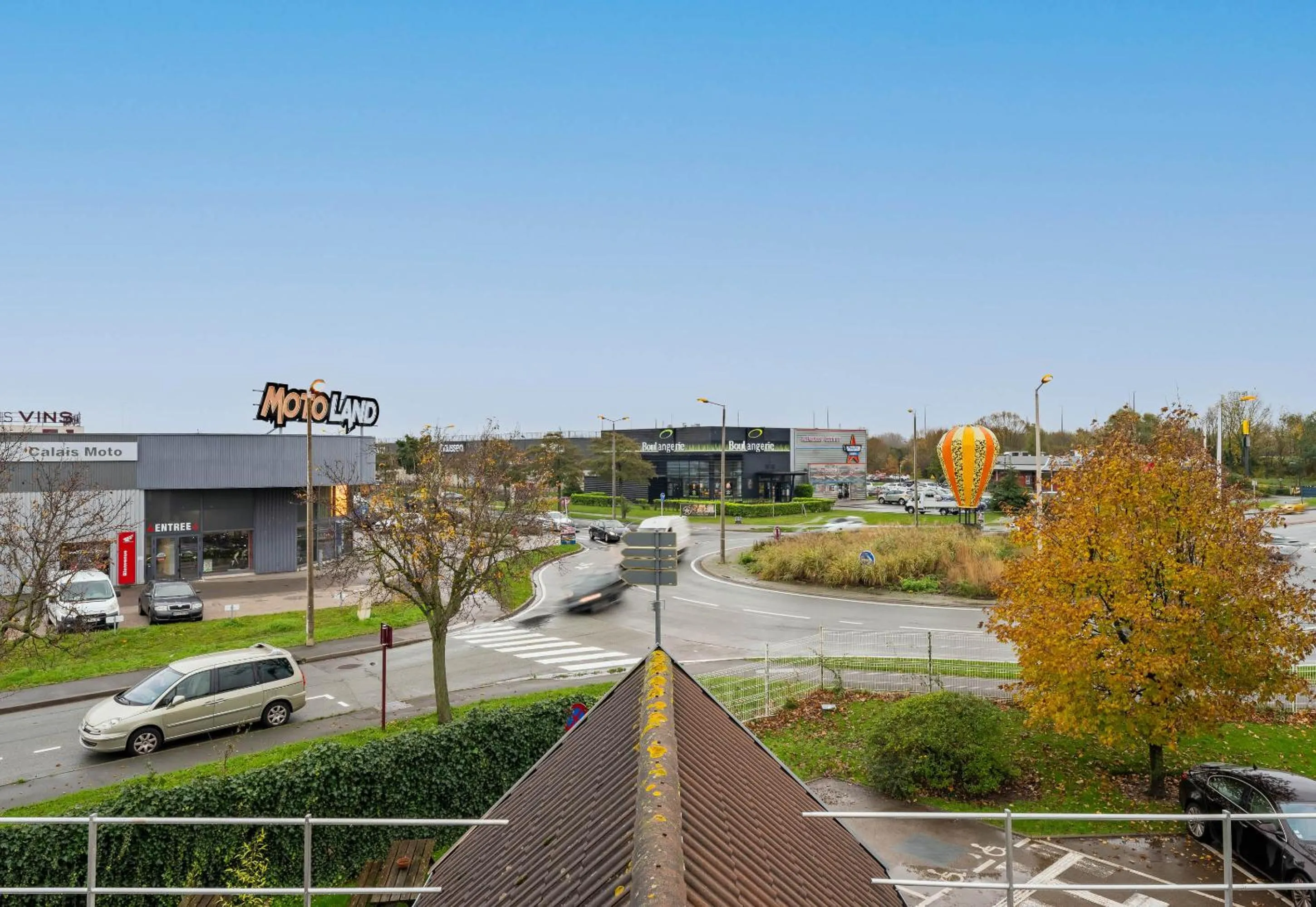 Street view in B&B HOTEL Calais Centre St Pierre