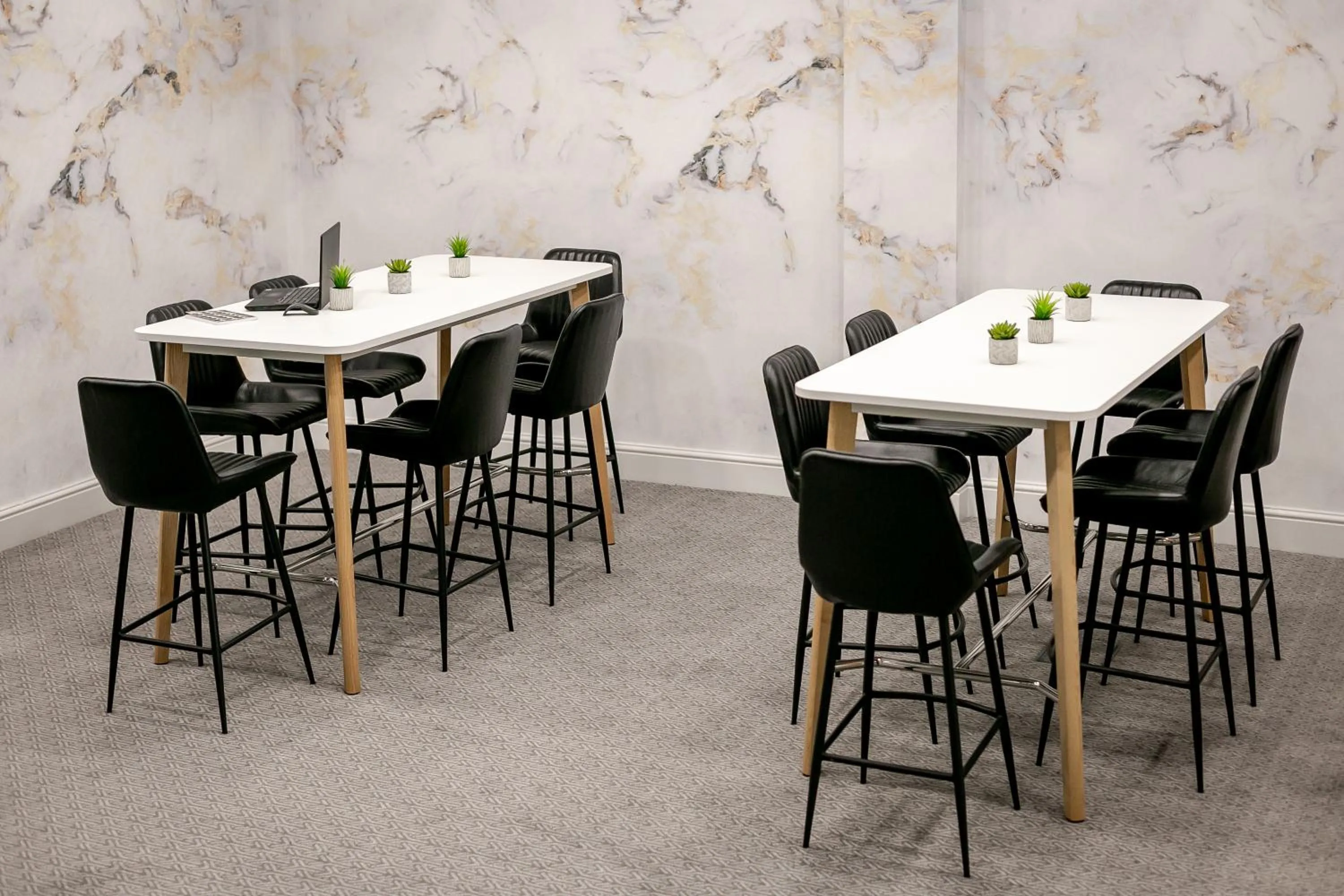 Lobby or reception in Cedar Court Bradford Hotel