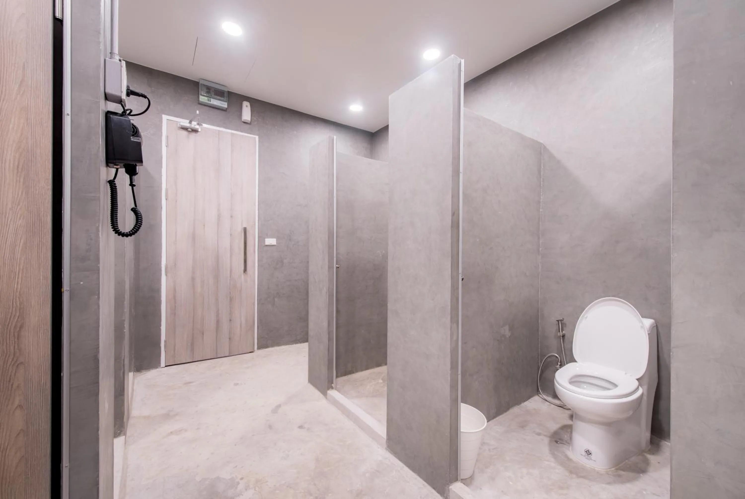 Bathroom in Norn Yaowarat Hotel