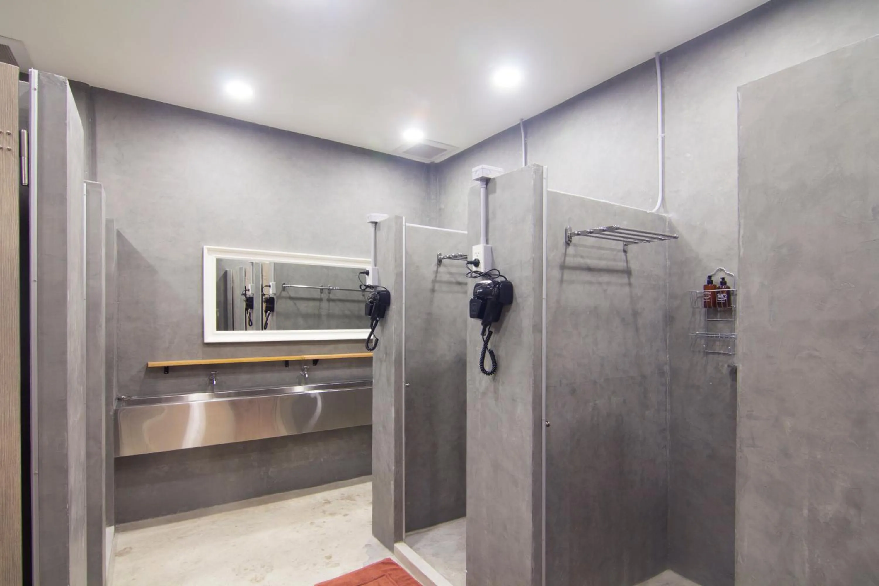 Bathroom in Norn Yaowarat Hotel