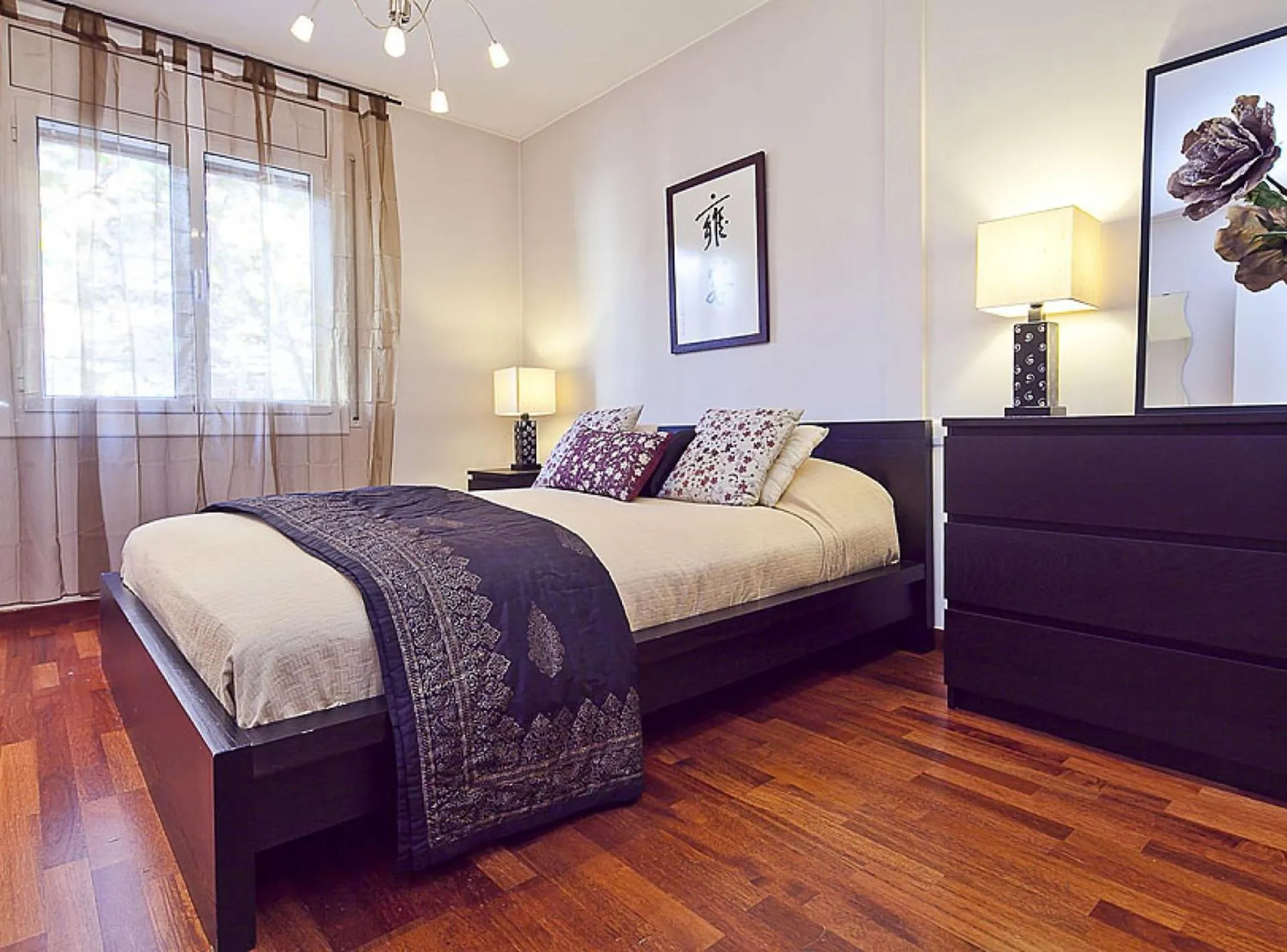 Bed in Ciutadella Park Born