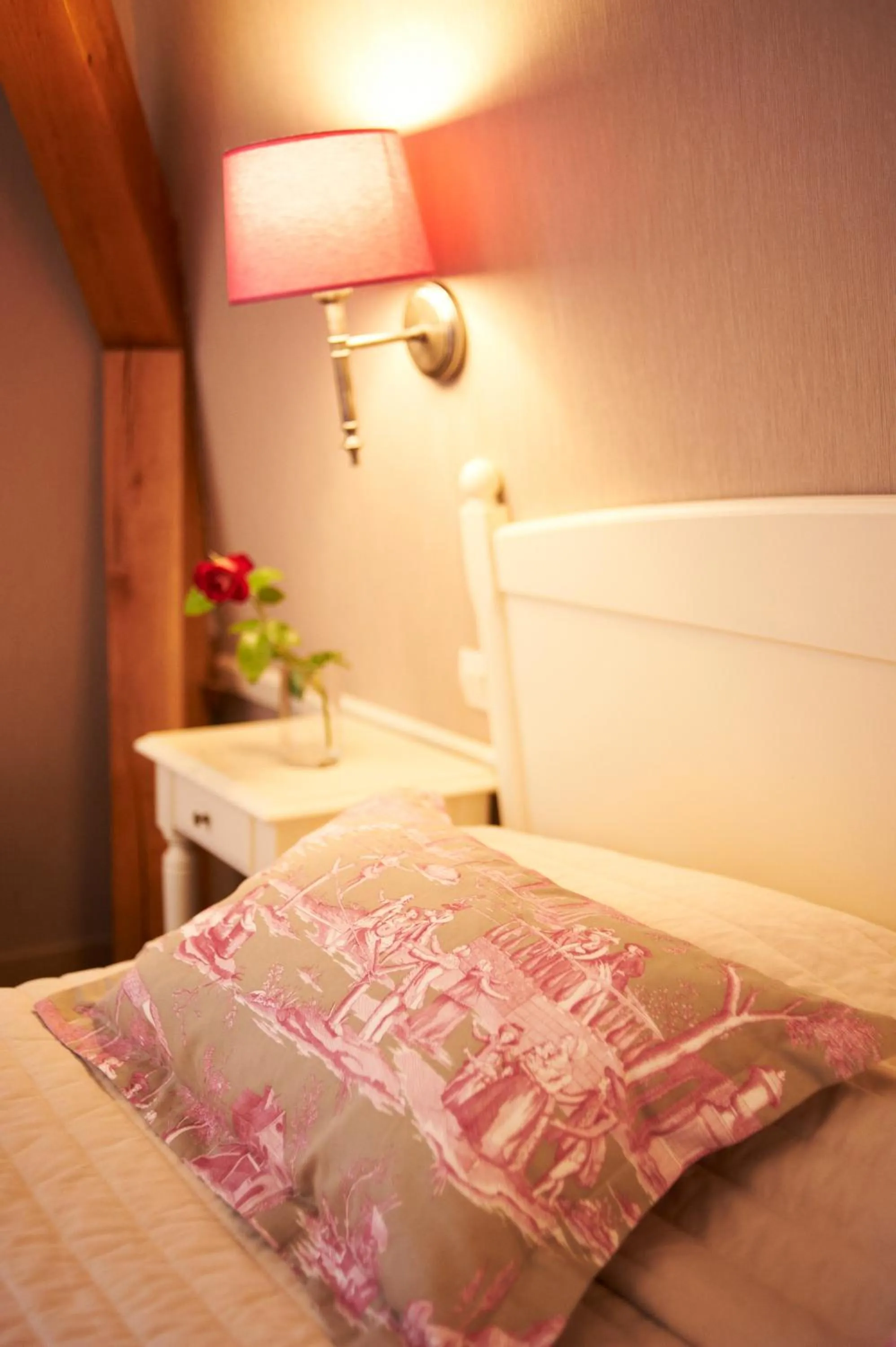 Bedroom in Hotel Spa Le Relais Du Bellay