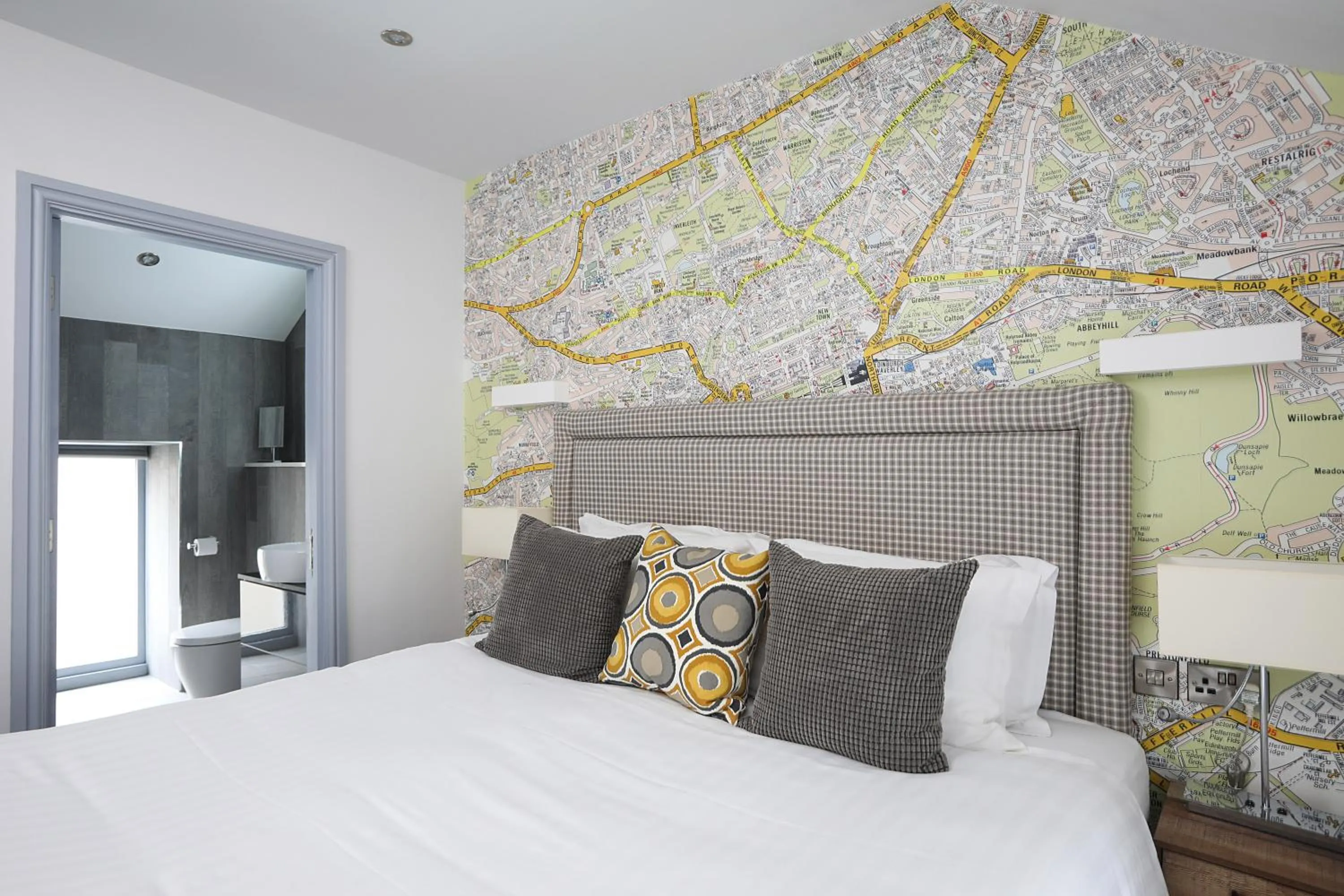 Bed in Cairn Hotel & Apartments