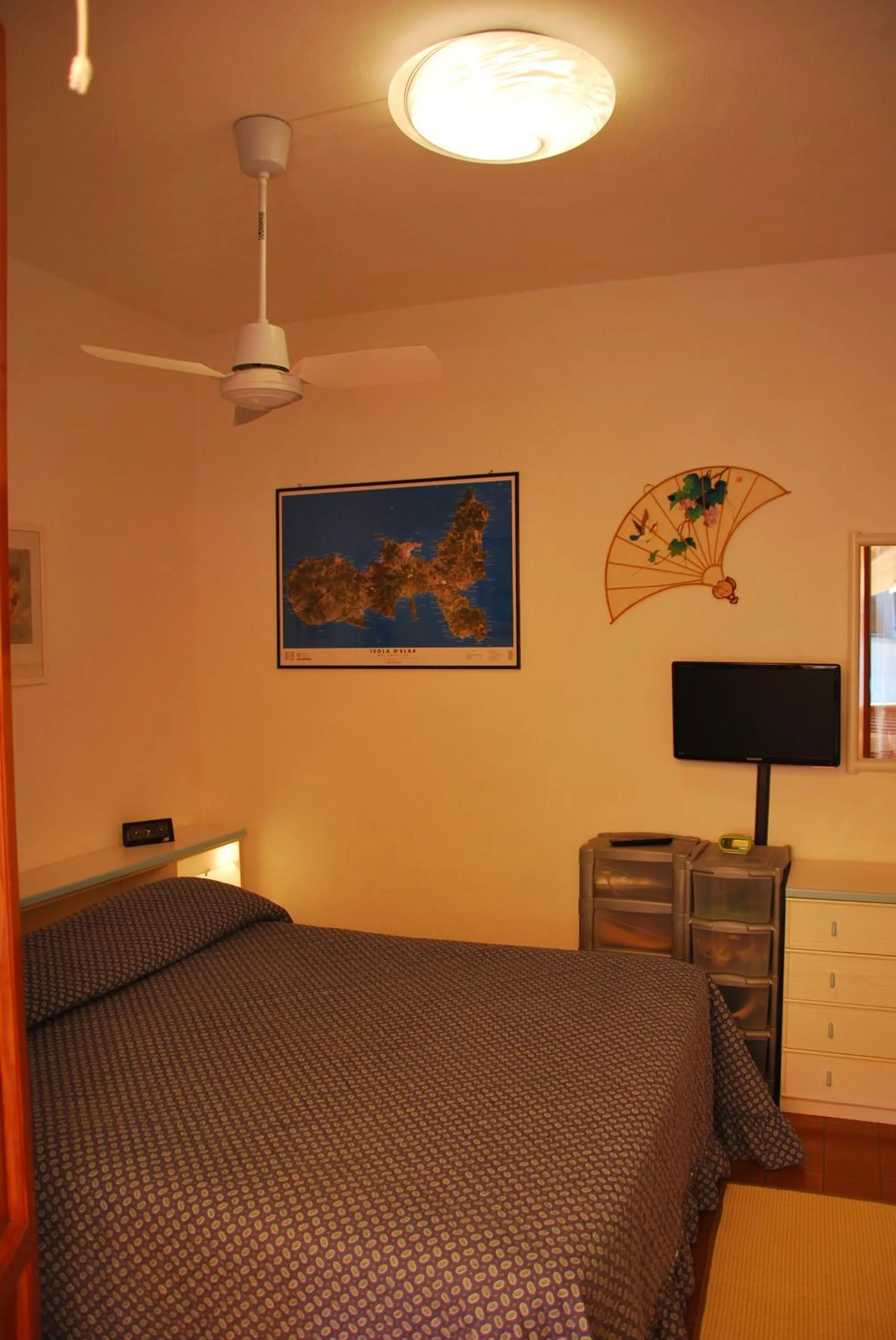 Bedroom, Bed in Appartamenti Camelia e Gabry - Zona mare con posti auto e terrazze