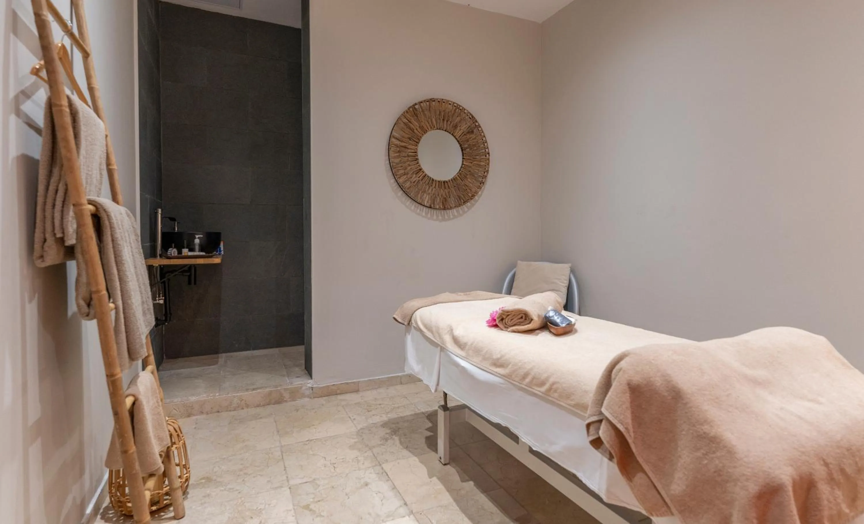 Massage in Bakour Oh Nice Costa del Sol