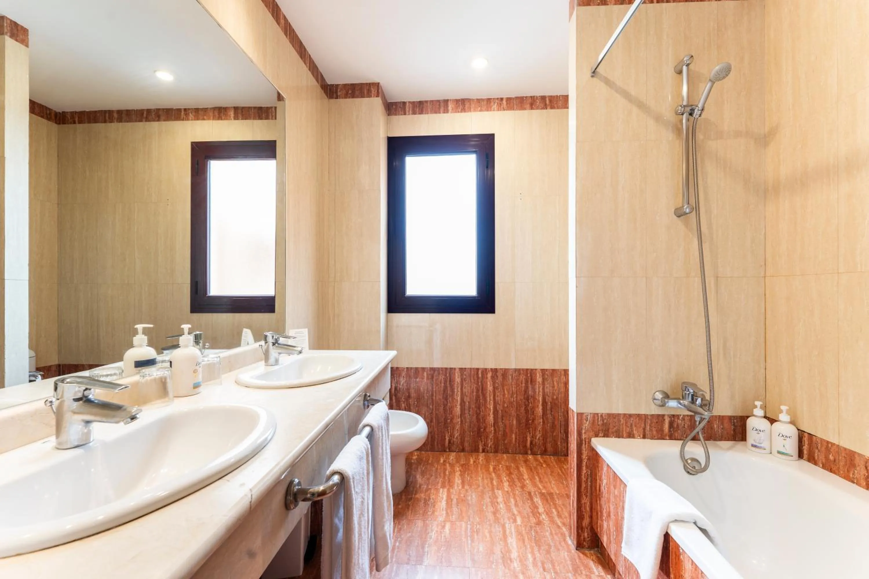 Bathroom in Bakour Oh Nice Costa del Sol