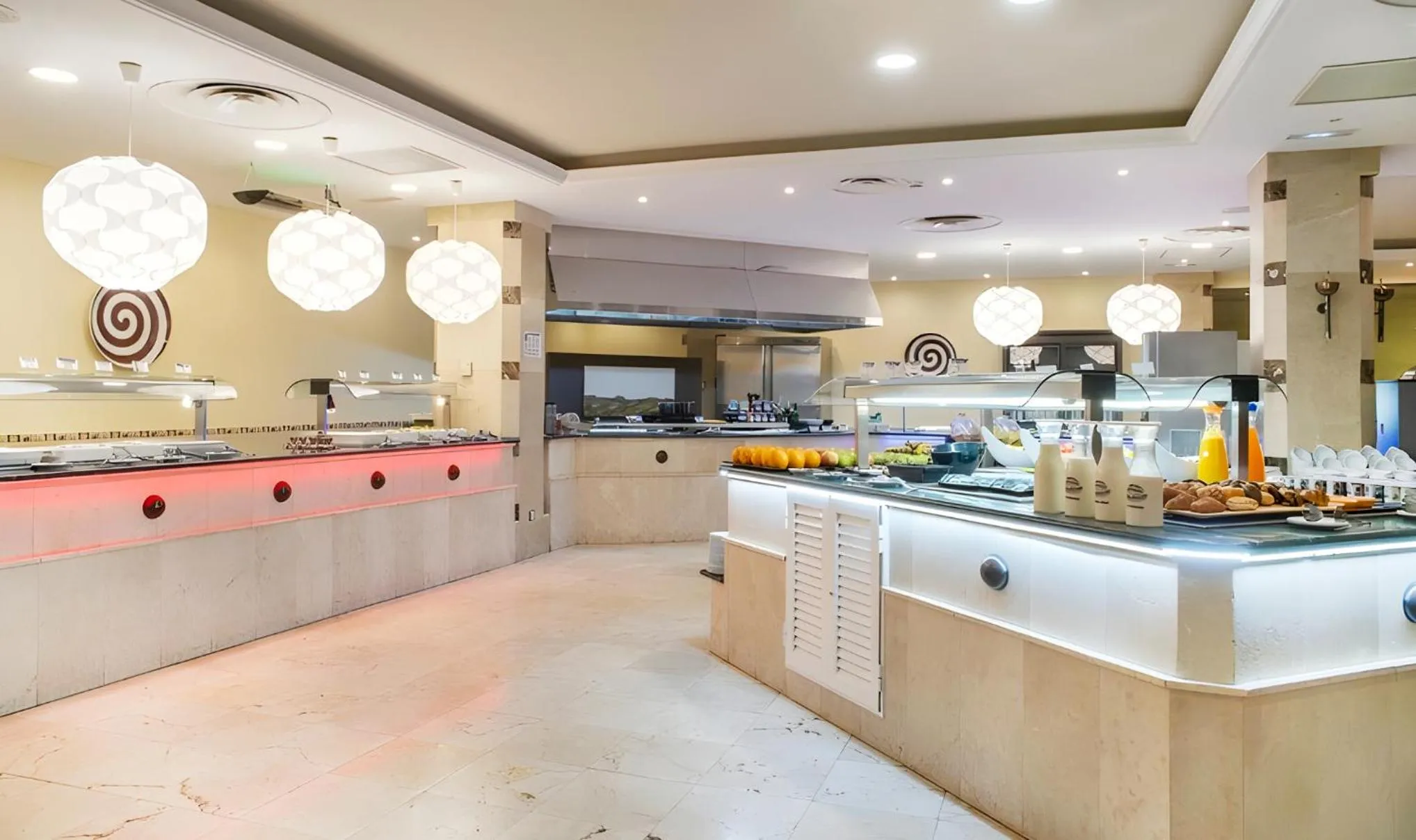 Food in Hotel Oh Nice Caledonia