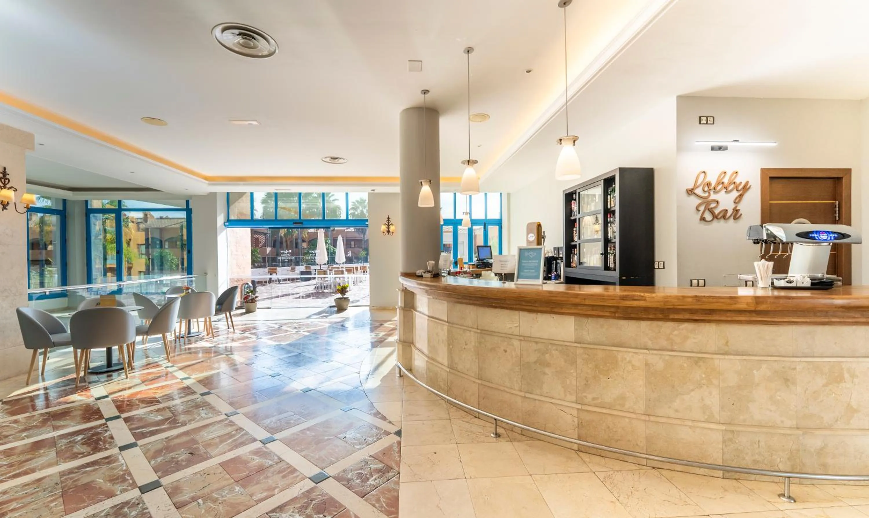 Lounge or bar in Bakour Oh Nice Costa del Sol