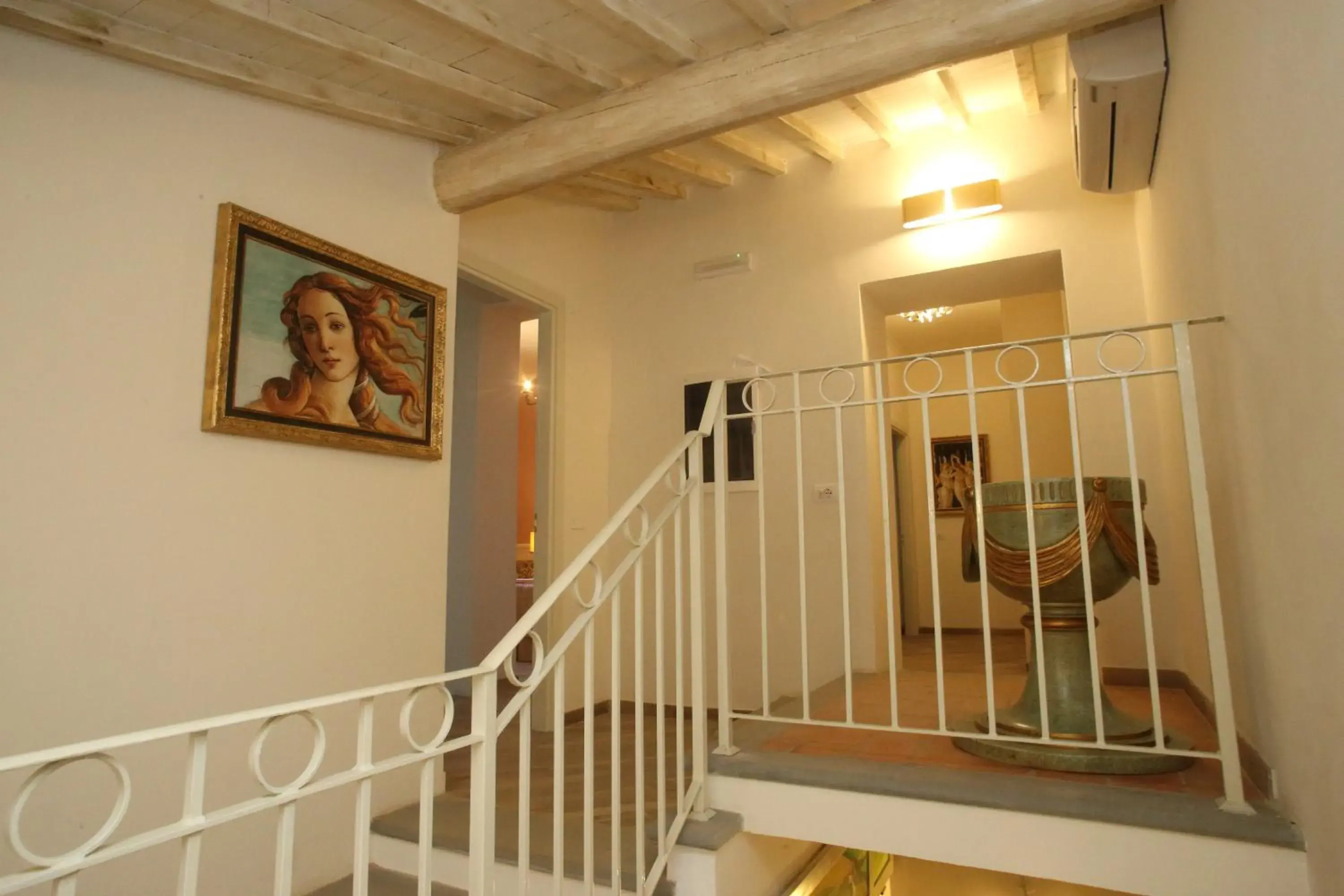 Deluxe Double or Twin Room in Villa Agnolaccio Residenza d'Epoca Deluxe Double or Twin Room in Villa Agnolaccio Residenza d'Epoca