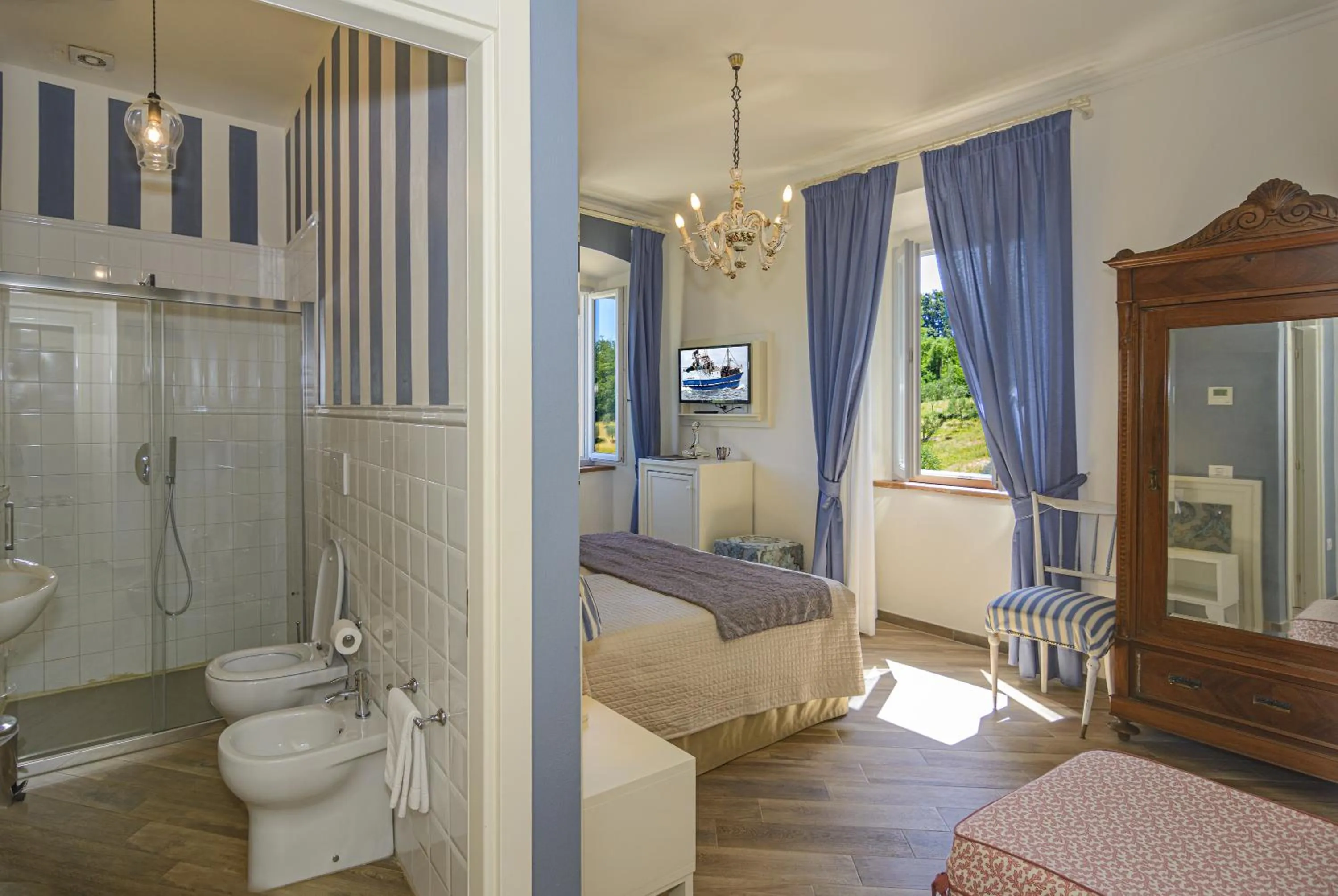 Photo of the whole room in Villa Agnolaccio Residenza d'Epoca