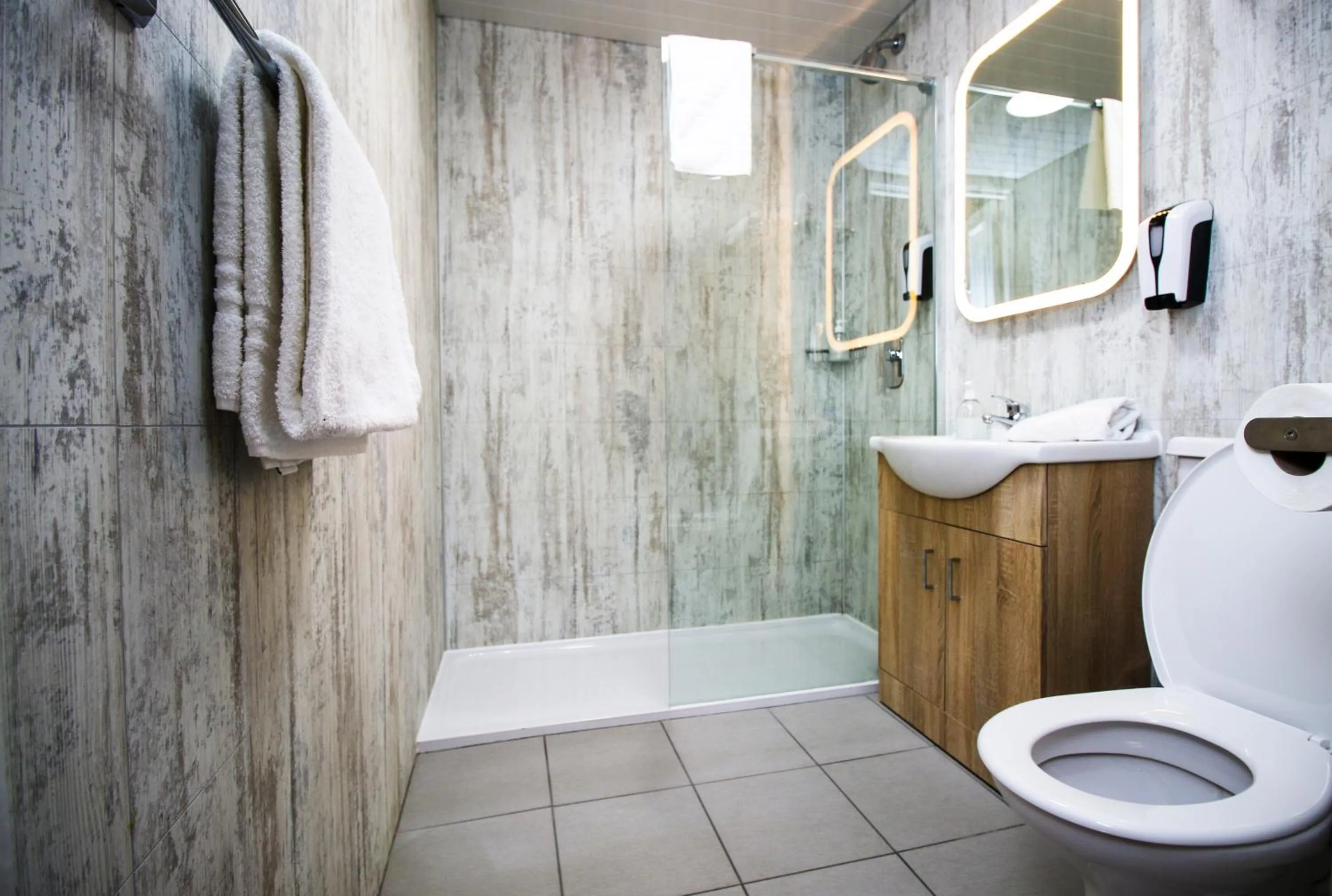 Shower in Ambassador Hotel