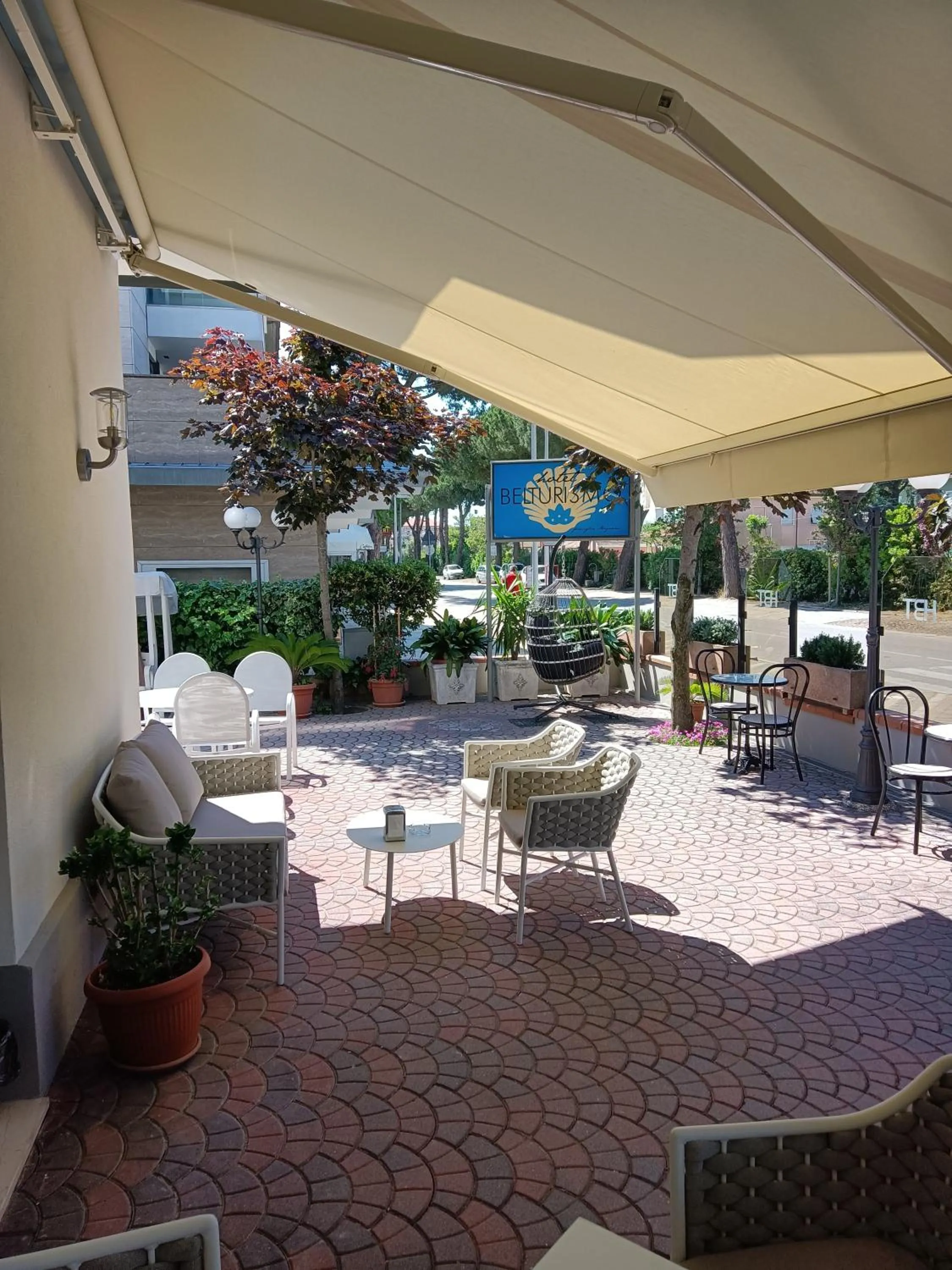 Patio in Hotel Belturismo