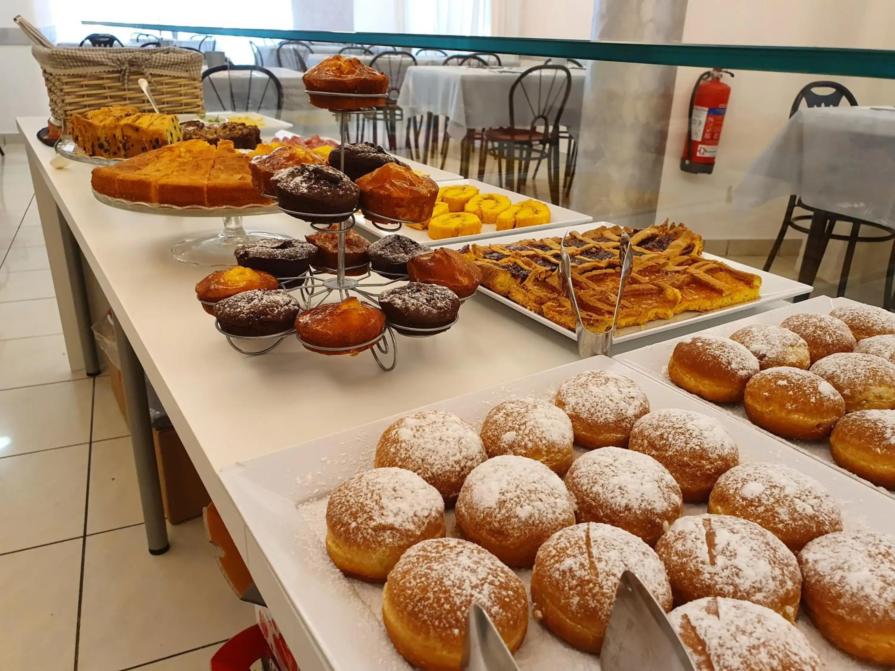 Restaurant/places to eat in Hotel Marina Restaurant/places to eat in Hotel Marina