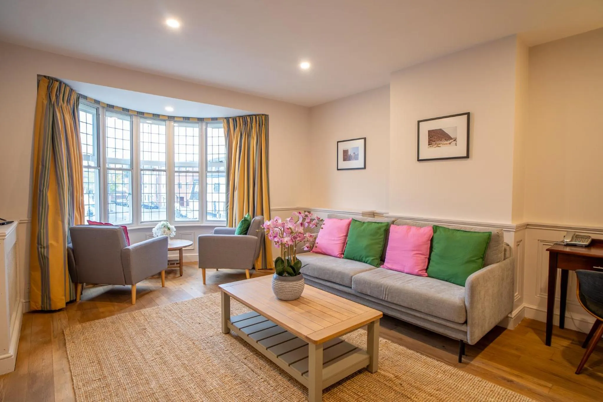 Living room in County Hotel