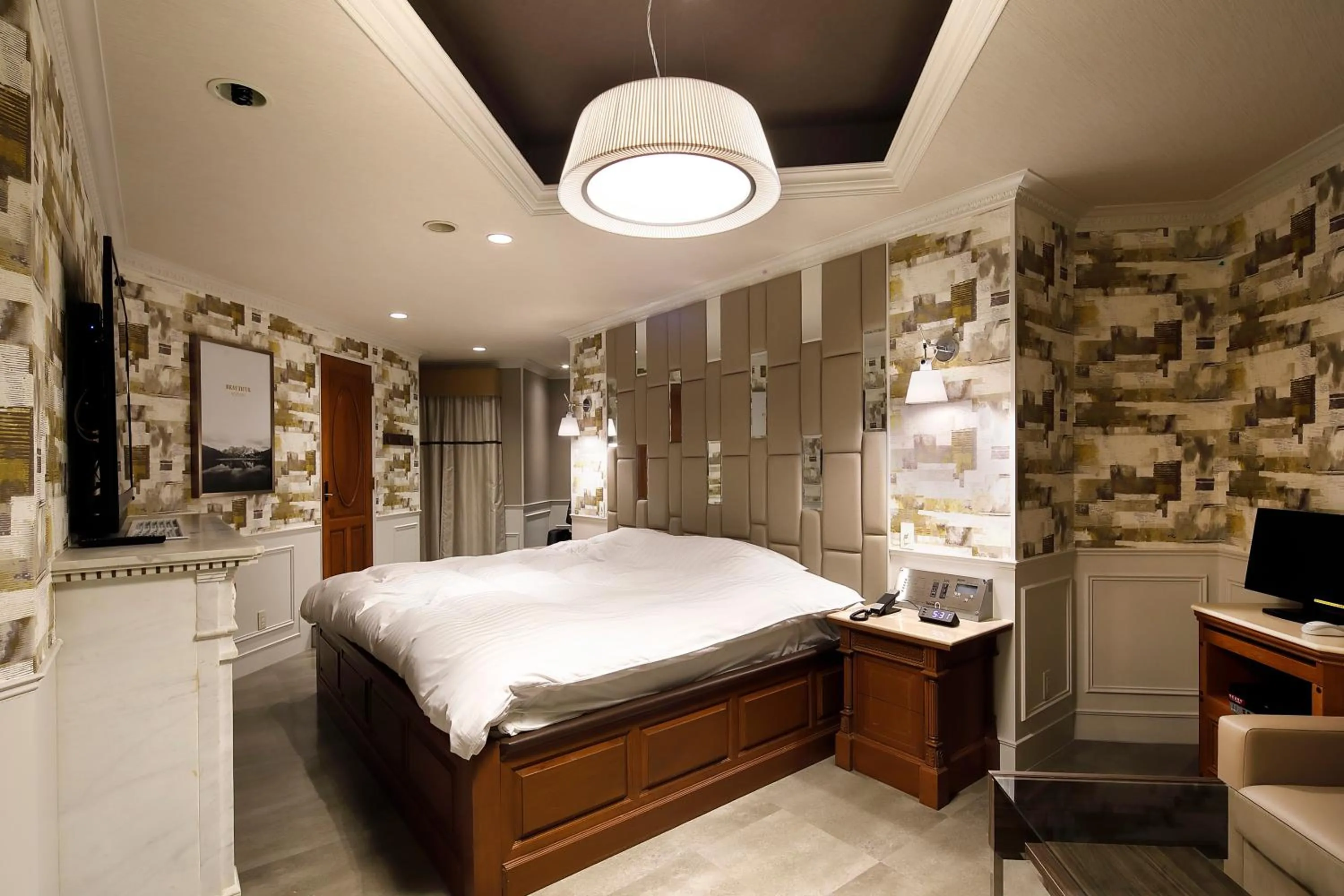 Bedroom, Bed in Hotel ValentineTogo (Adult Only)