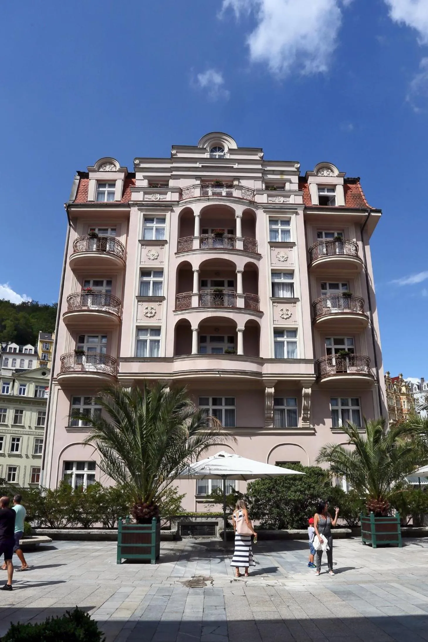 Property building in Art Deco WOLKER by ASTORIA Hotel & Medical Spa