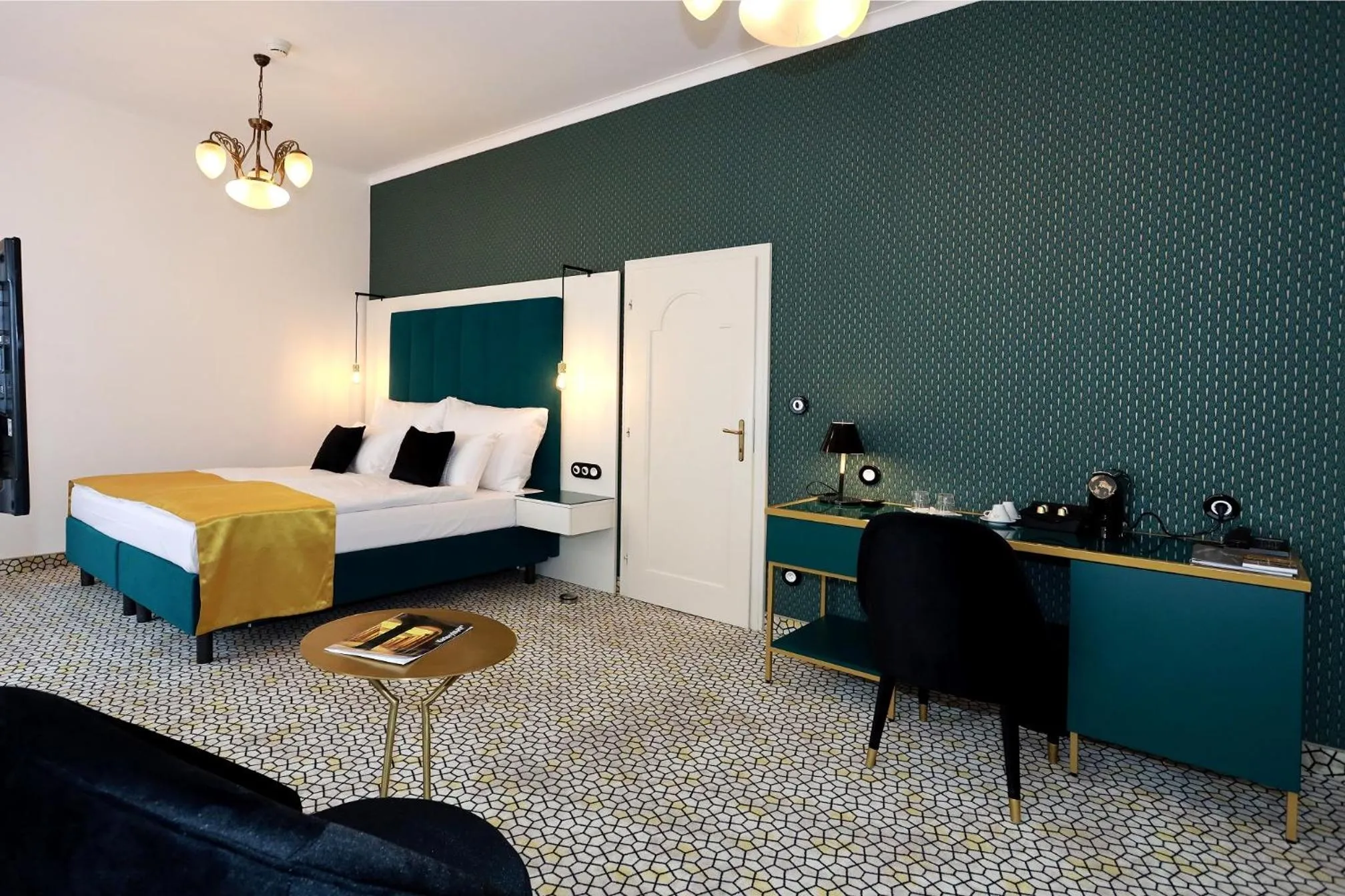 Bed in Art Deco WOLKER by ASTORIA Hotel & Medical Spa