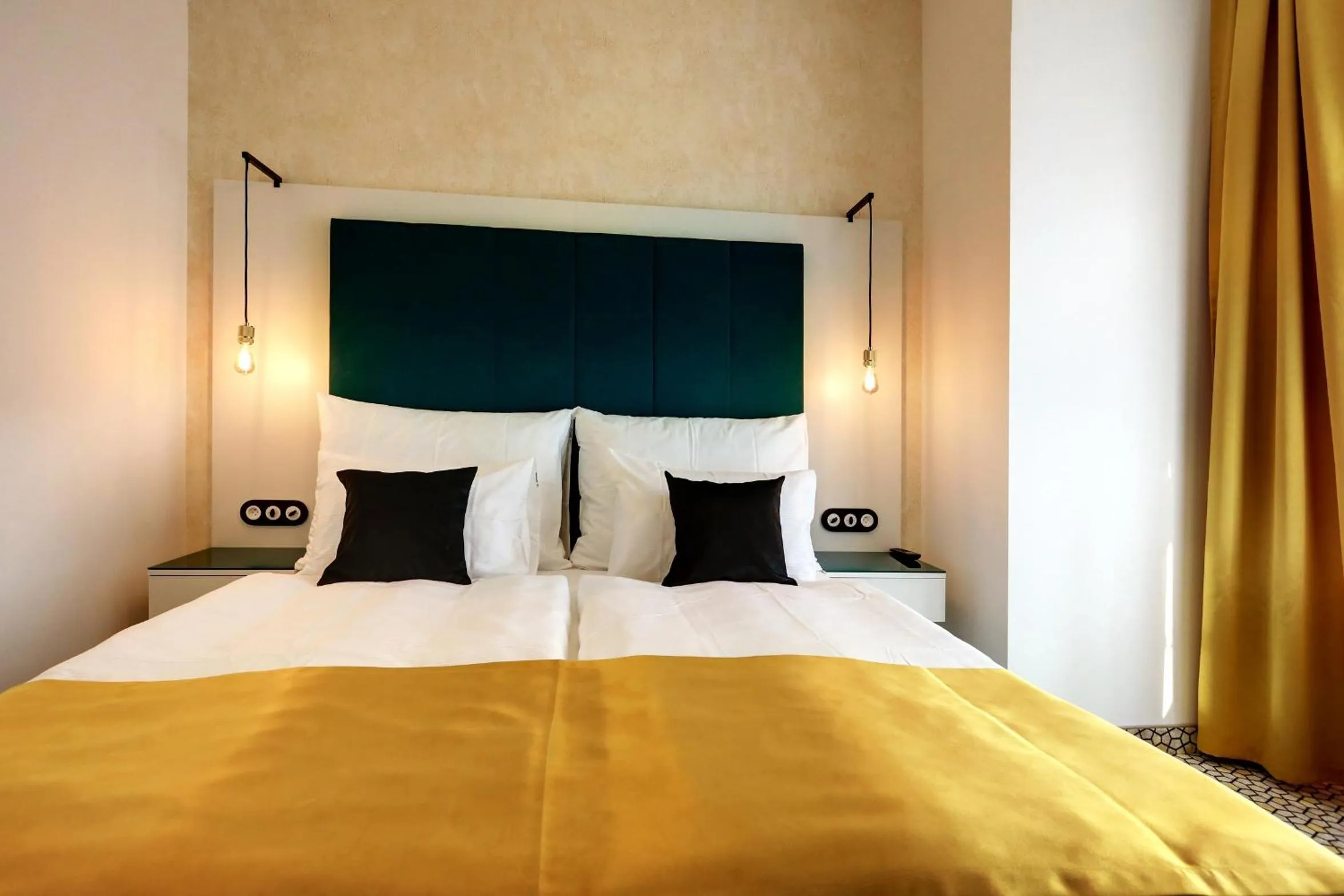 Bed in Art Deco WOLKER by ASTORIA Hotel & Medical Spa