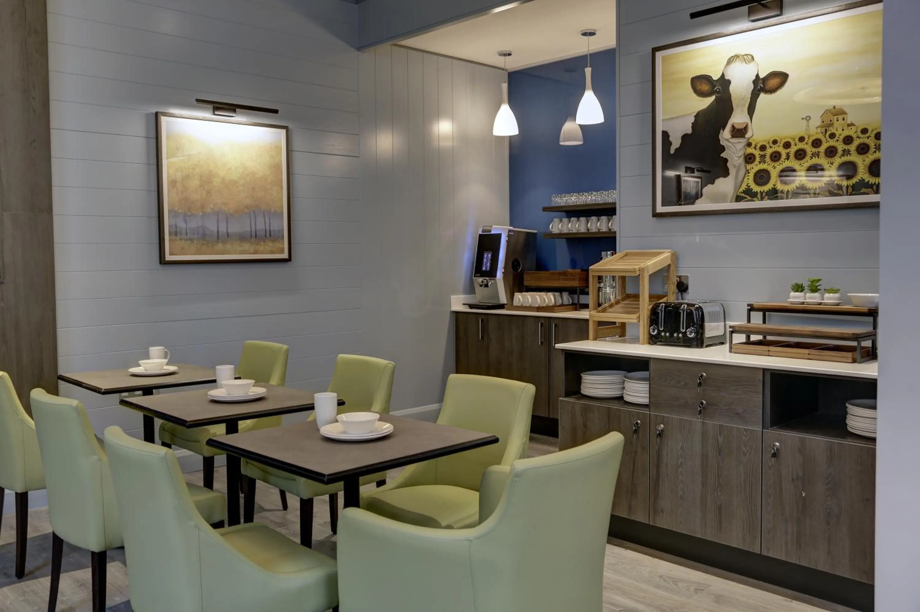 Lobby or reception in Best Western Plus Vauxhall Hotel