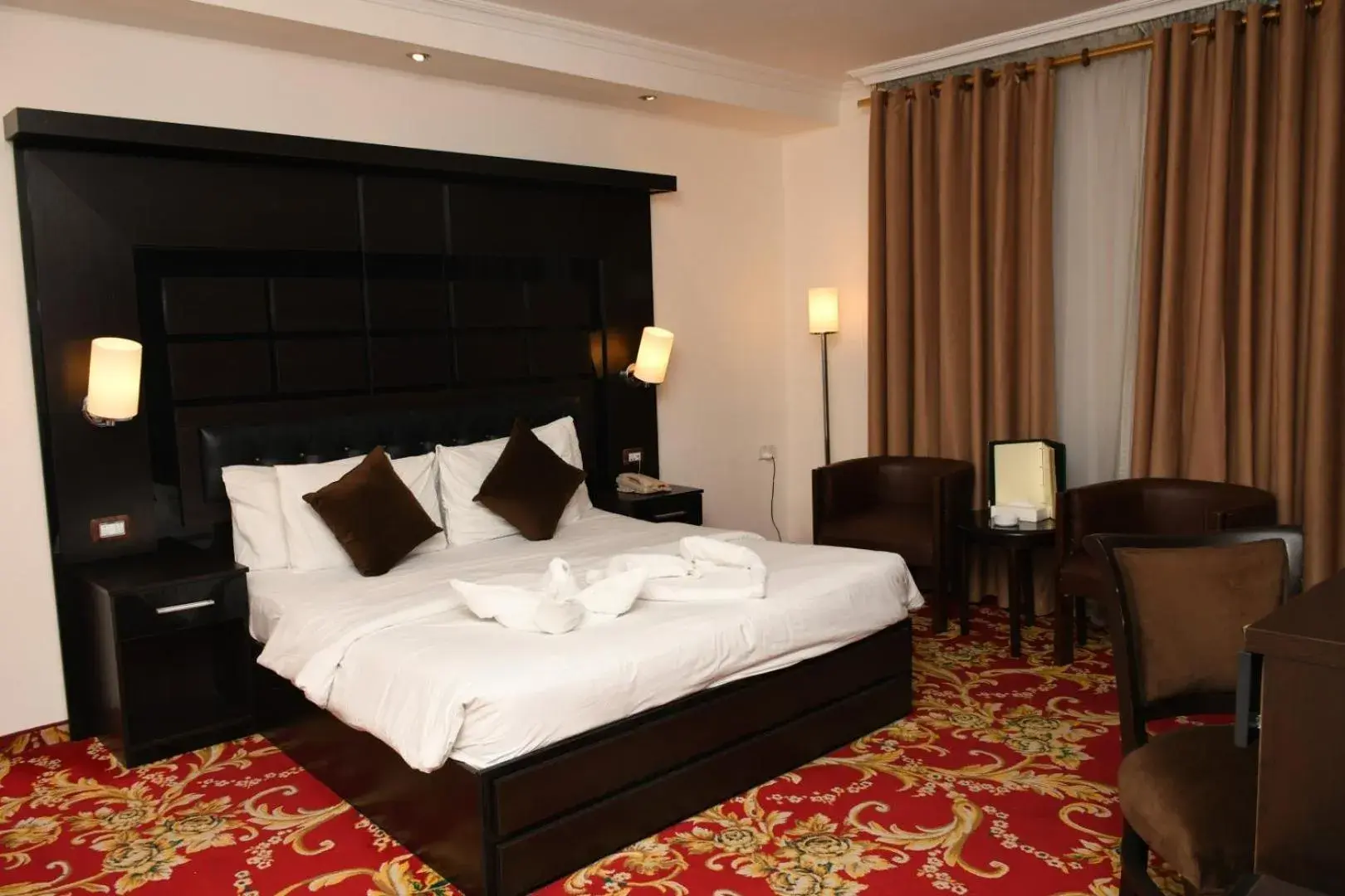 Bedroom, Bed in Sparr Hotel