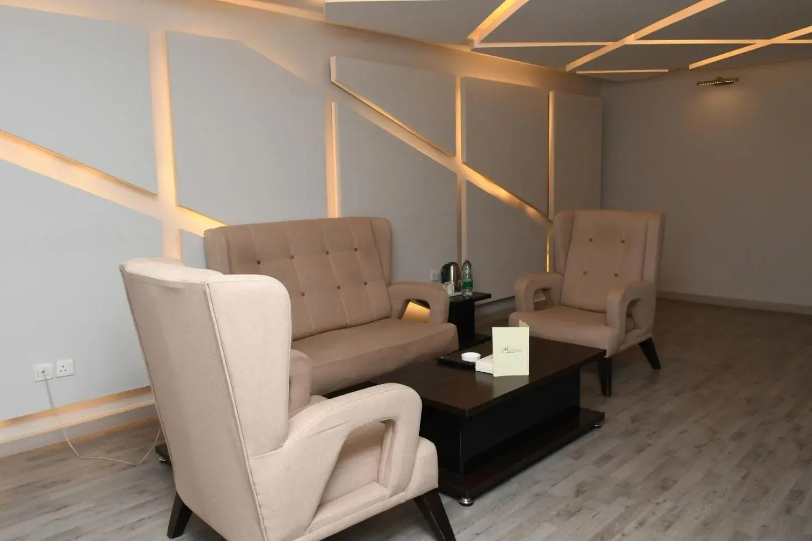 Living room, Seating Area in Sparr Hotel