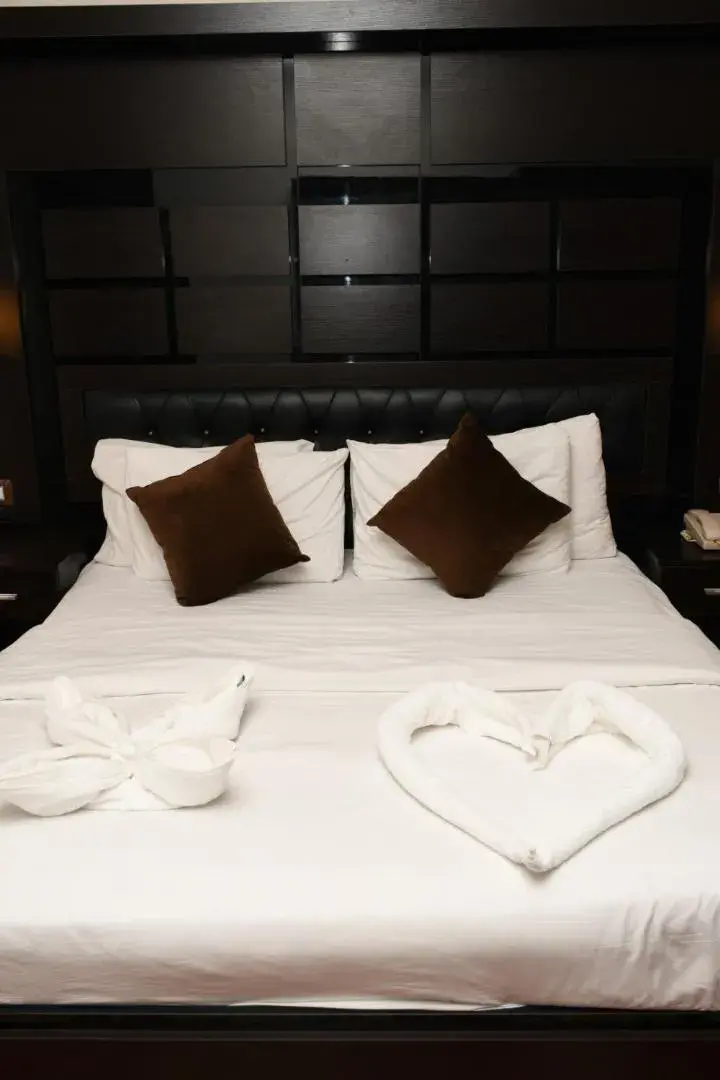 Bed in Sparr Hotel