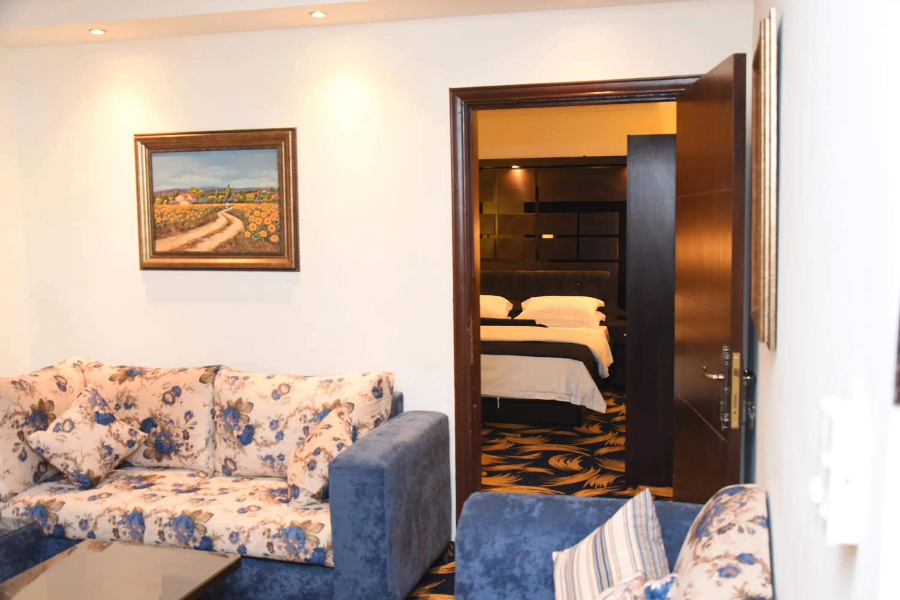 Living room, Bed in Sparr Hotel