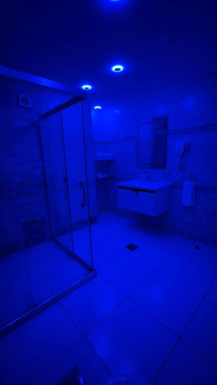 Bathroom in Sparr Hotel