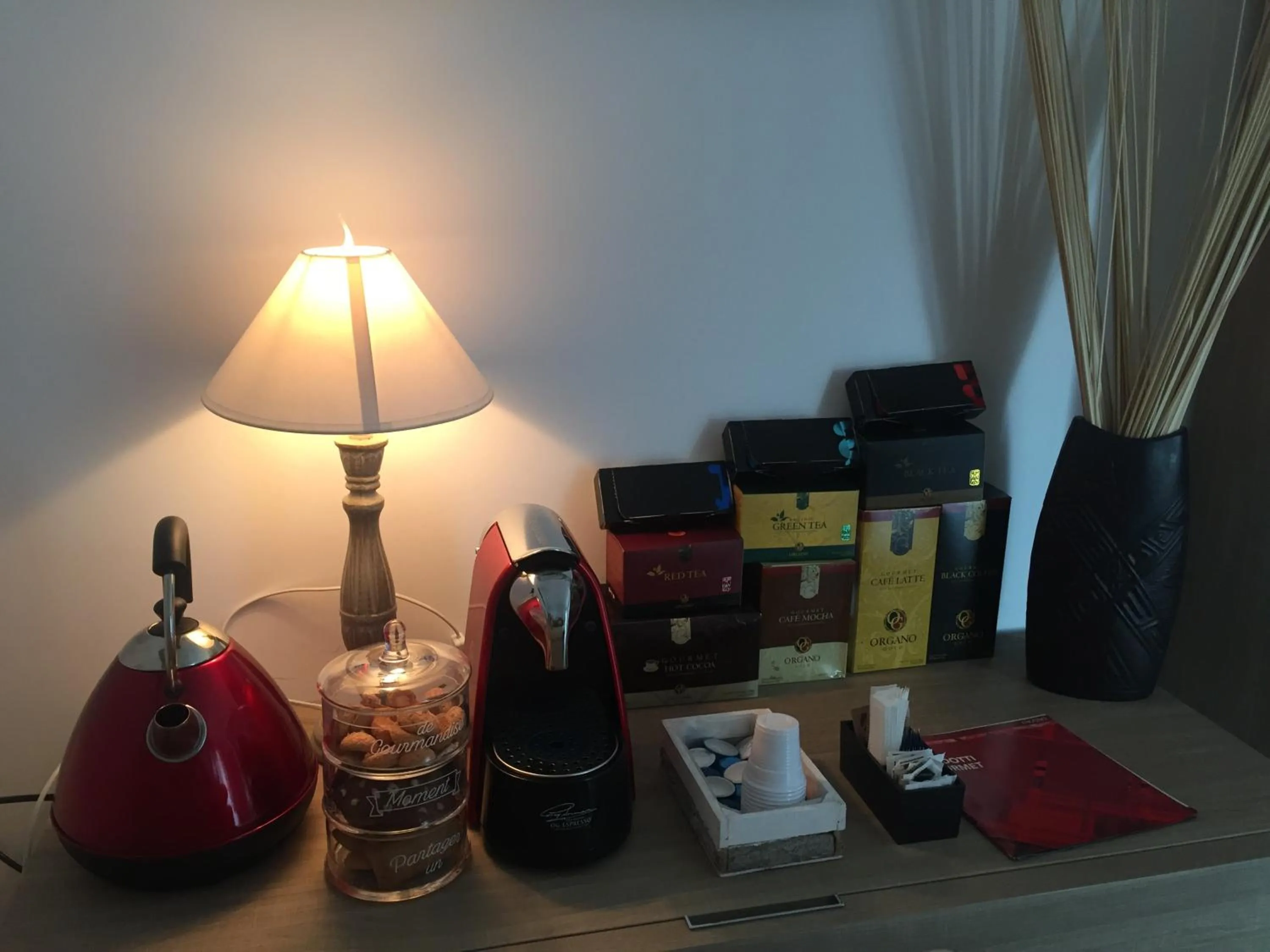 Coffee/tea facilities in Residenza Murat