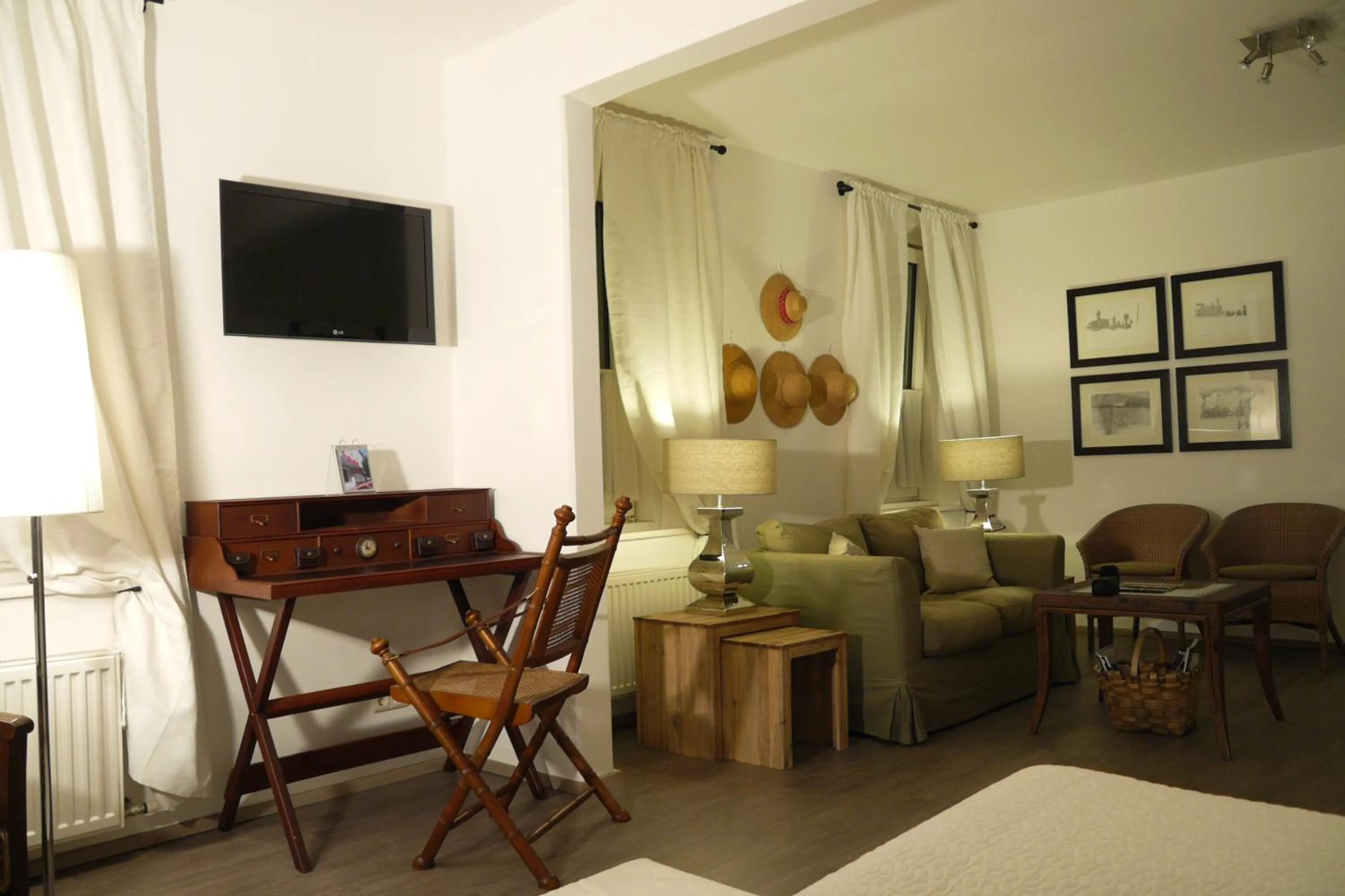 Photo of the whole room in Bergland Hotel - Adults only