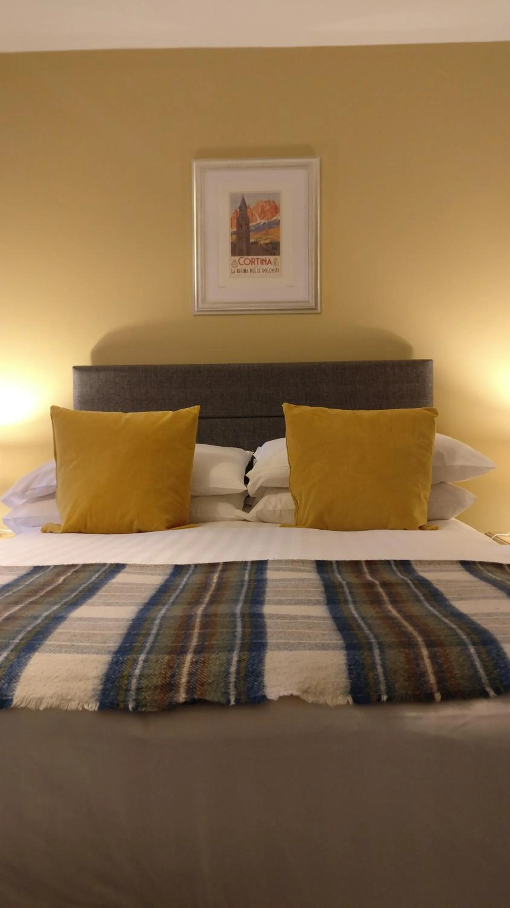 Double or Twin Room with Bathroom - single occupancy in The Mansion