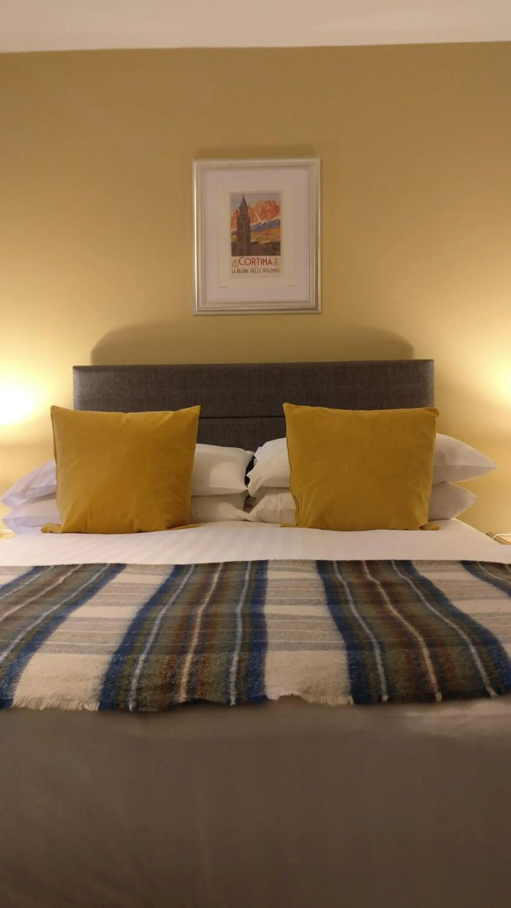 Double or Twin Room with Bathroom - single occupancy in The Mansion Double or Twin Room with Bathroom - single occupancy in The Mansion