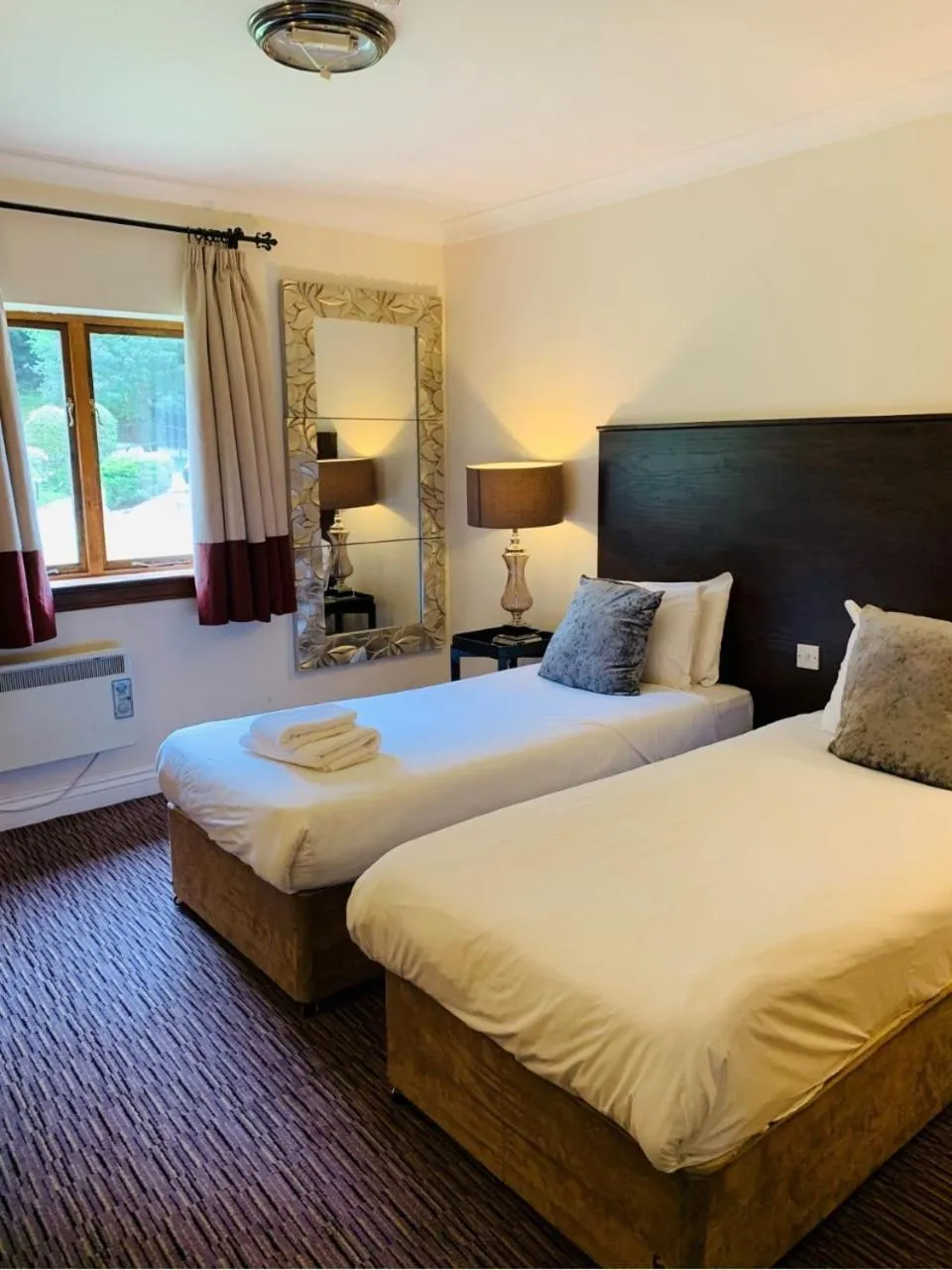 Bed in Mercure Telford Hotel