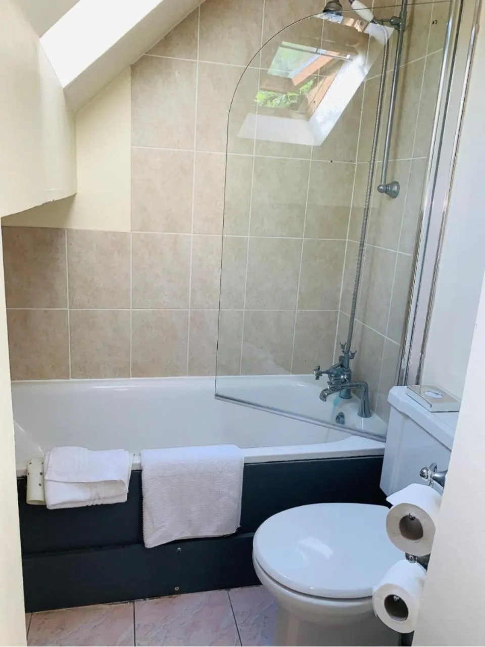 Bathroom in Mercure Telford Hotel