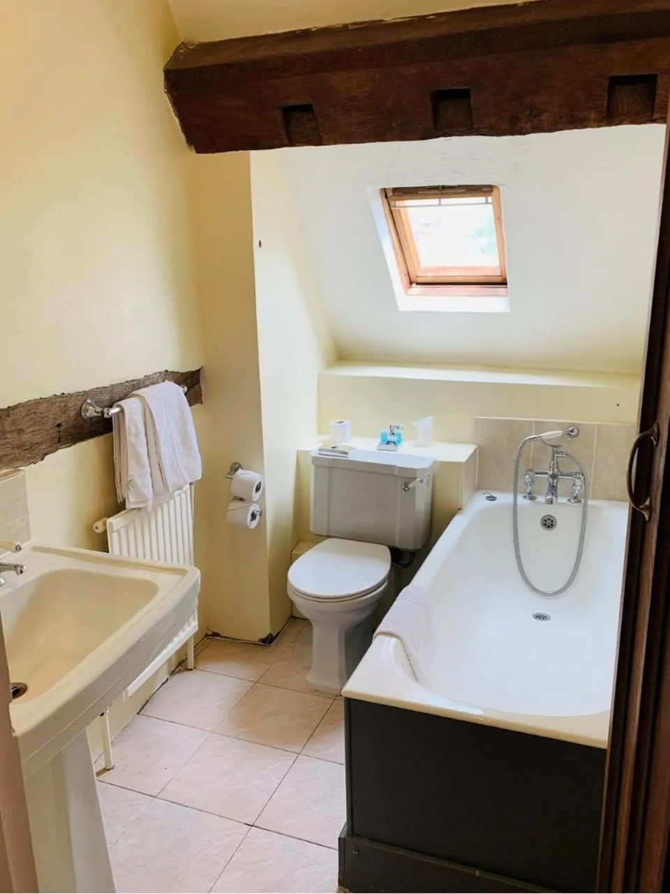 Bathroom in Mercure Telford Hotel