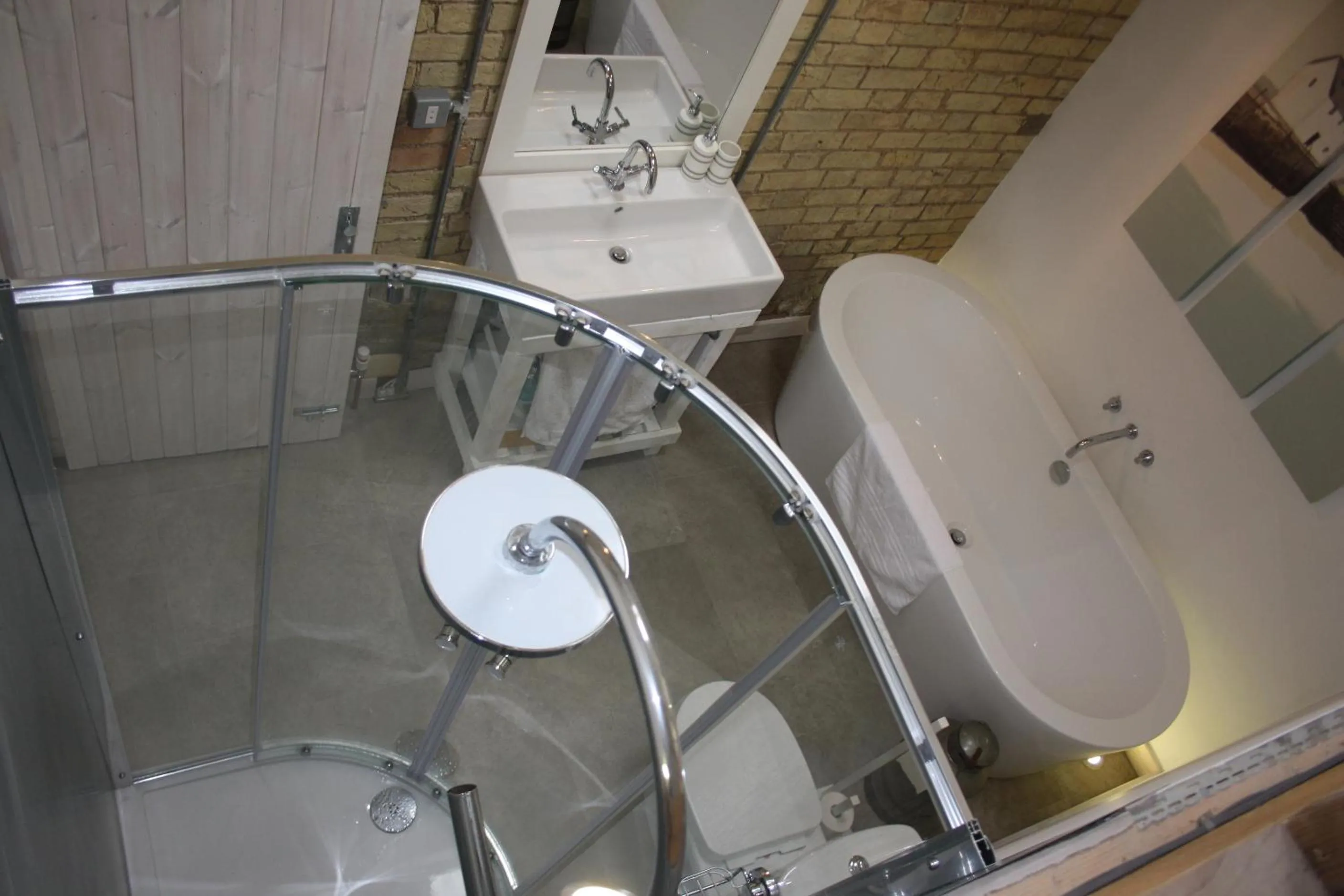 Shower in Crafts Hill Barn