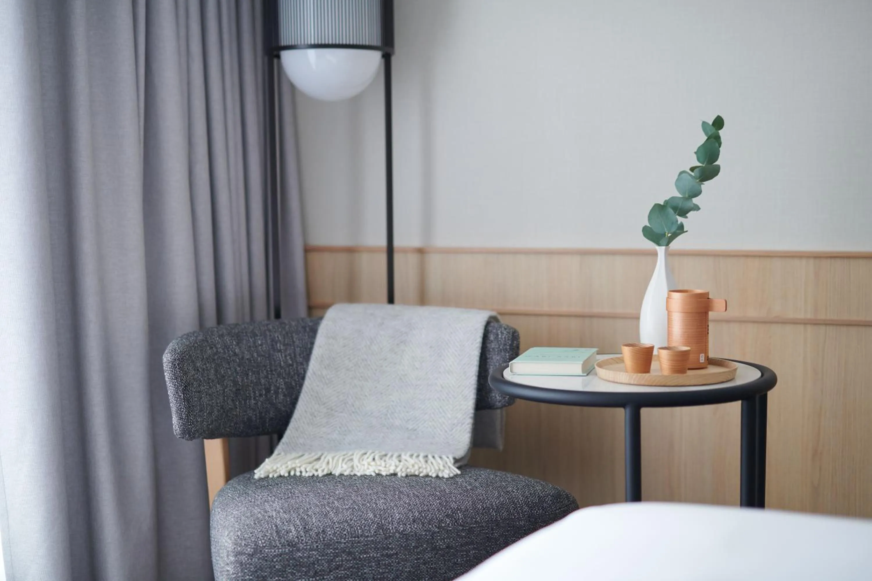 Seating area, Bed in Nobu Hotel London Portman Square