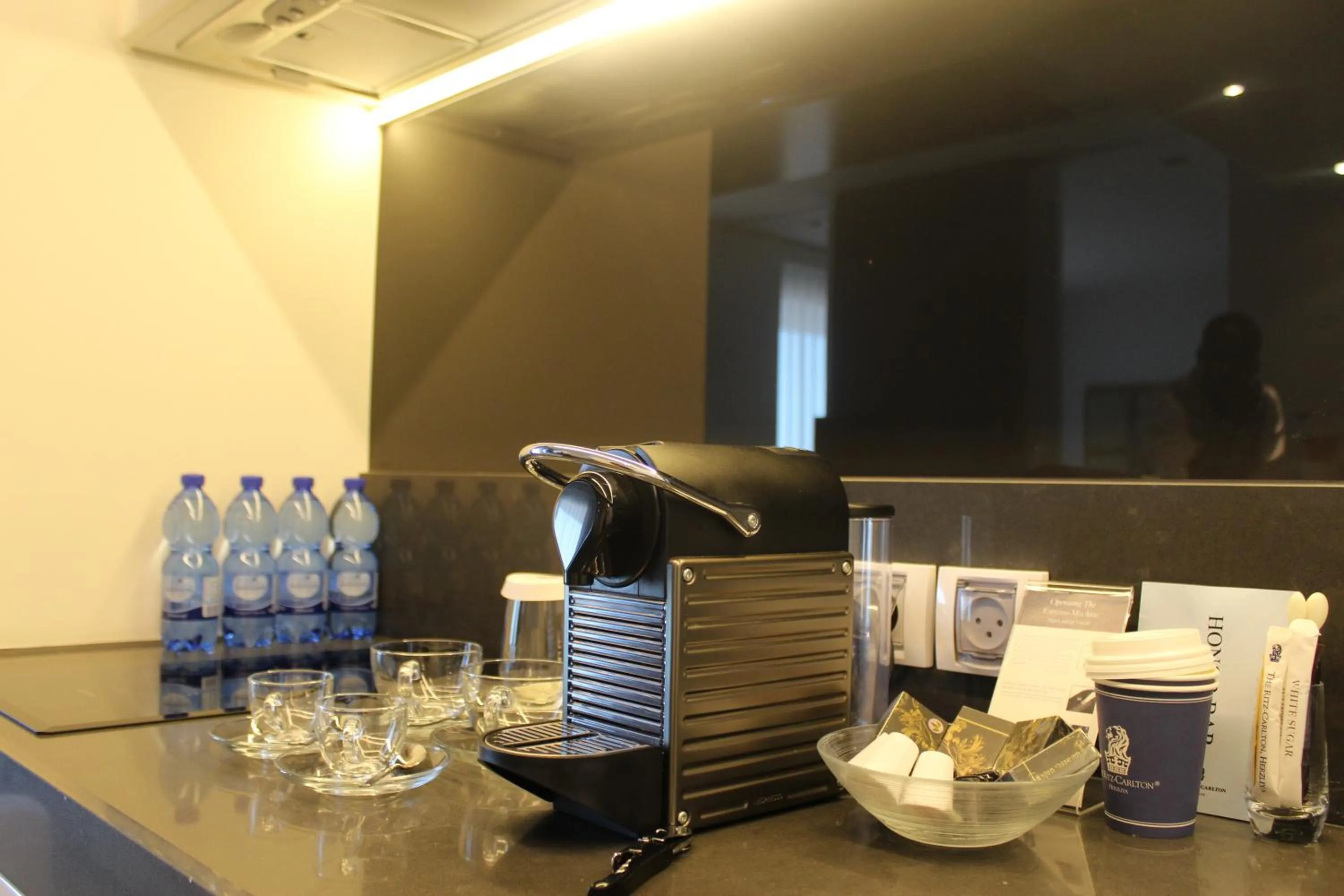 Kitchen or kitchenette in First Class Marina Herzlia