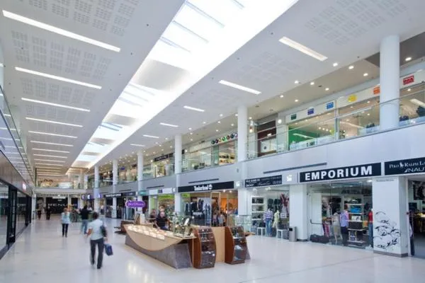 Shopping Area in First Class Marina Herzlia