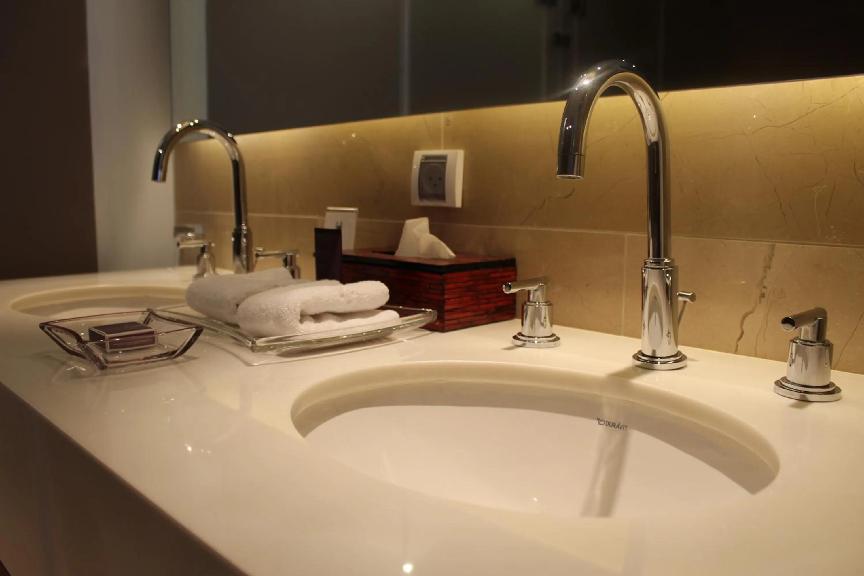 Toilet in First Class Marina Herzlia