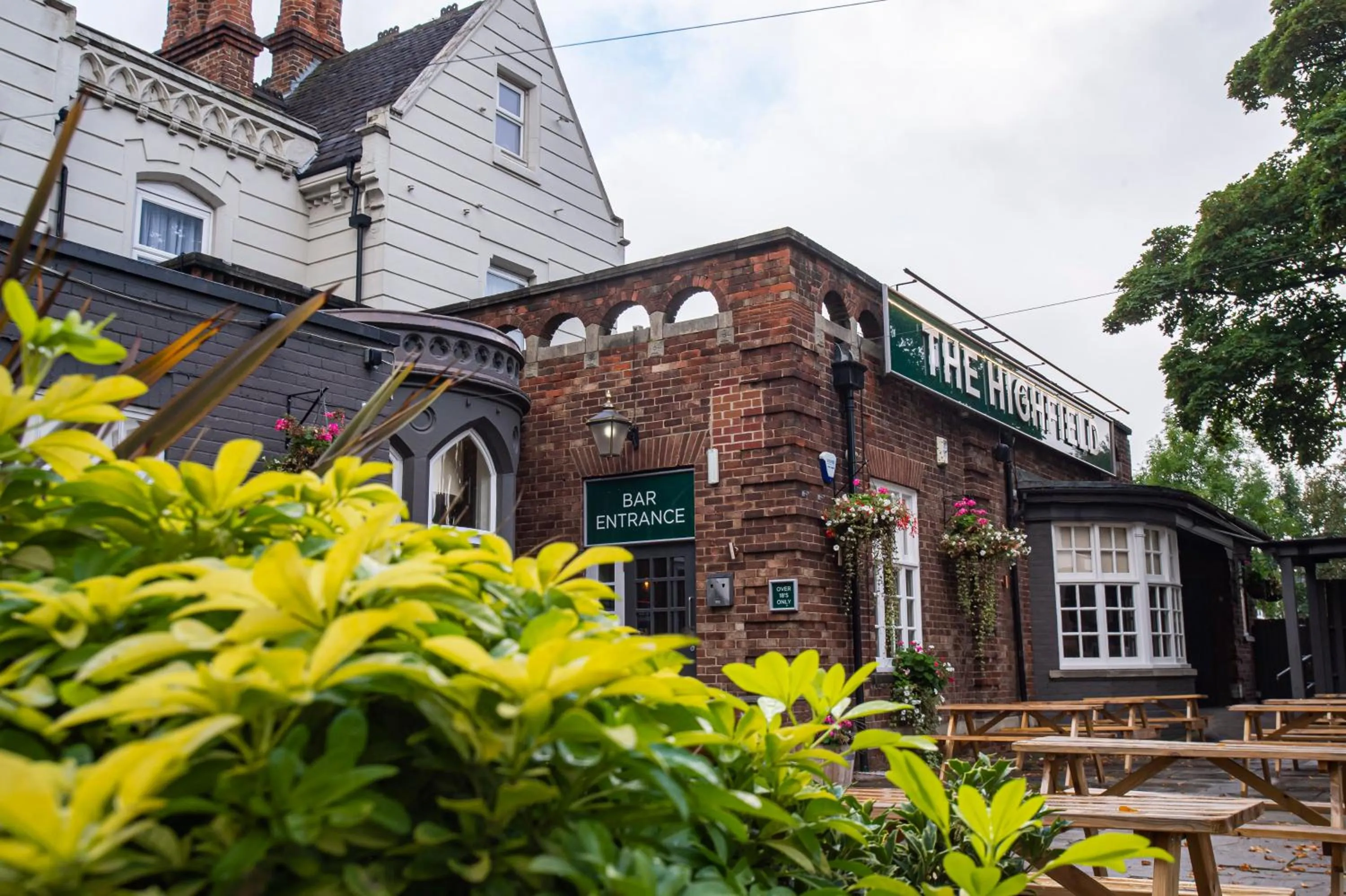 Highfield Hotel By Greene King Inn