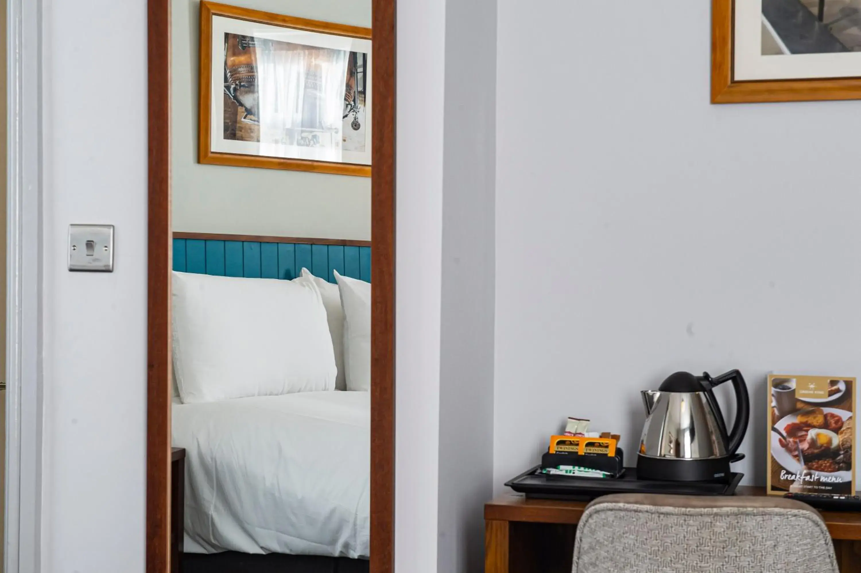 Double Room in Highfield Hotel By Greene King Inn Double Room in Highfield Hotel By Greene King Inn