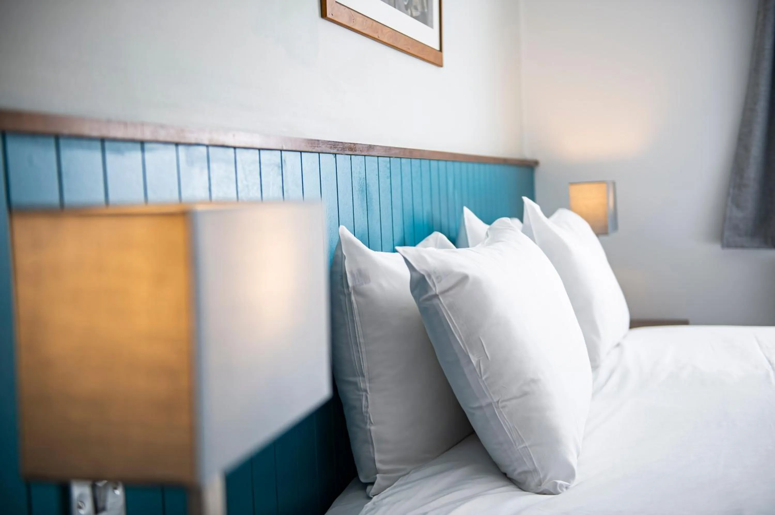 Bed in Highfield Hotel By Greene King Inn