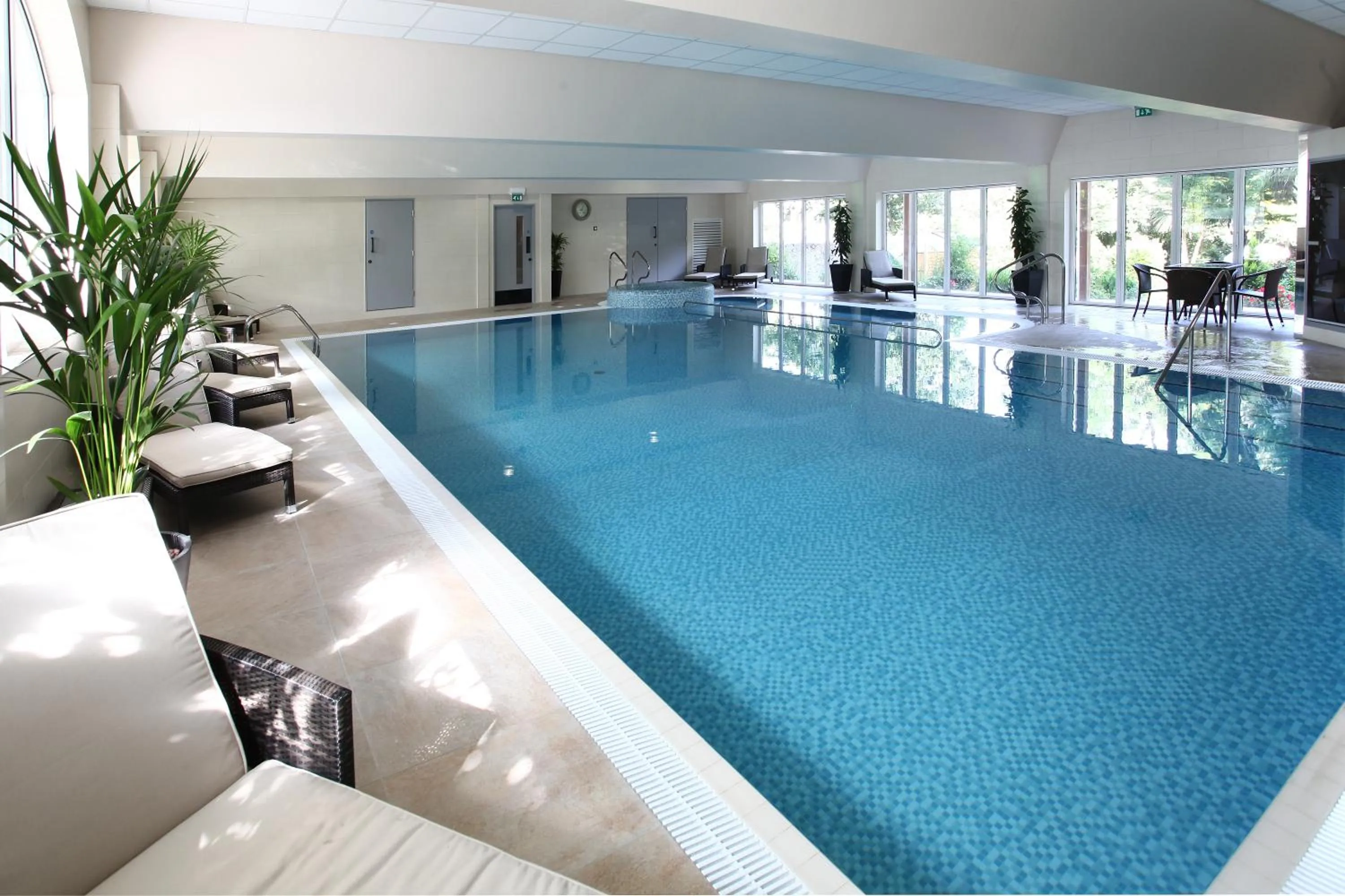 Swimming pool in Les Rocquettes Hotel