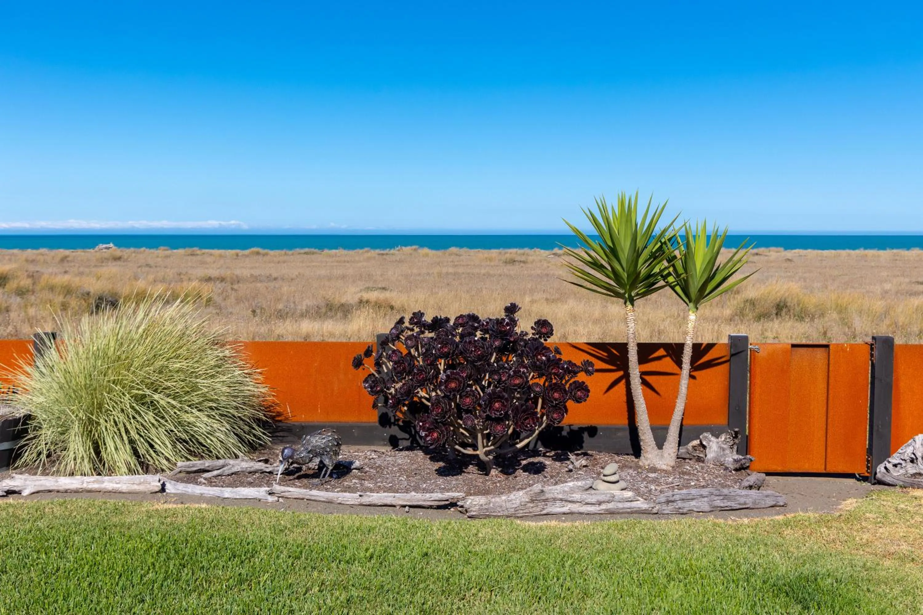 Garden view in Ocean View Beachfront Apartment
